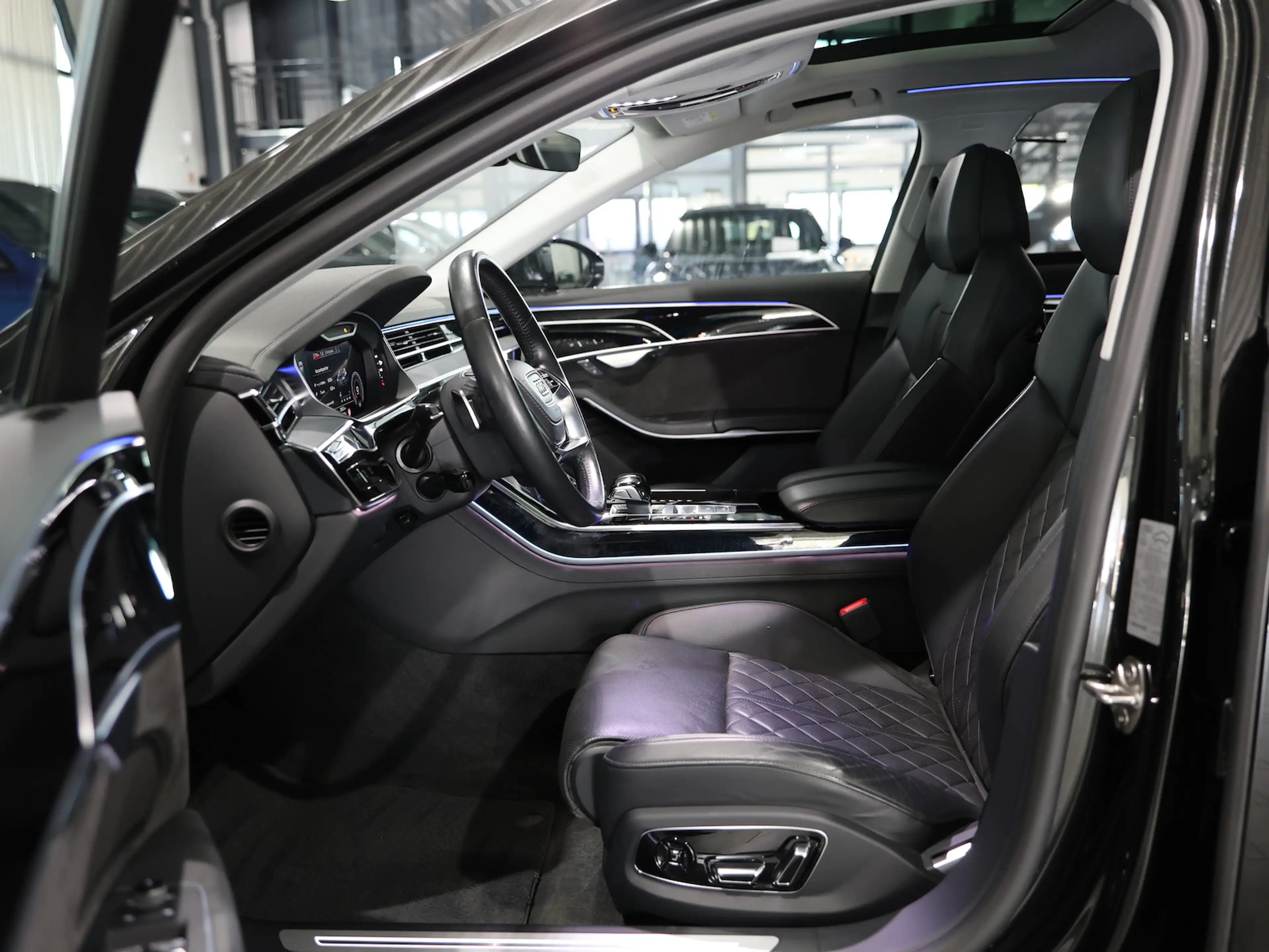 Audi A8 50 TDI Q S-LINE / LASER / PANORAMA / B&O — photo 15
