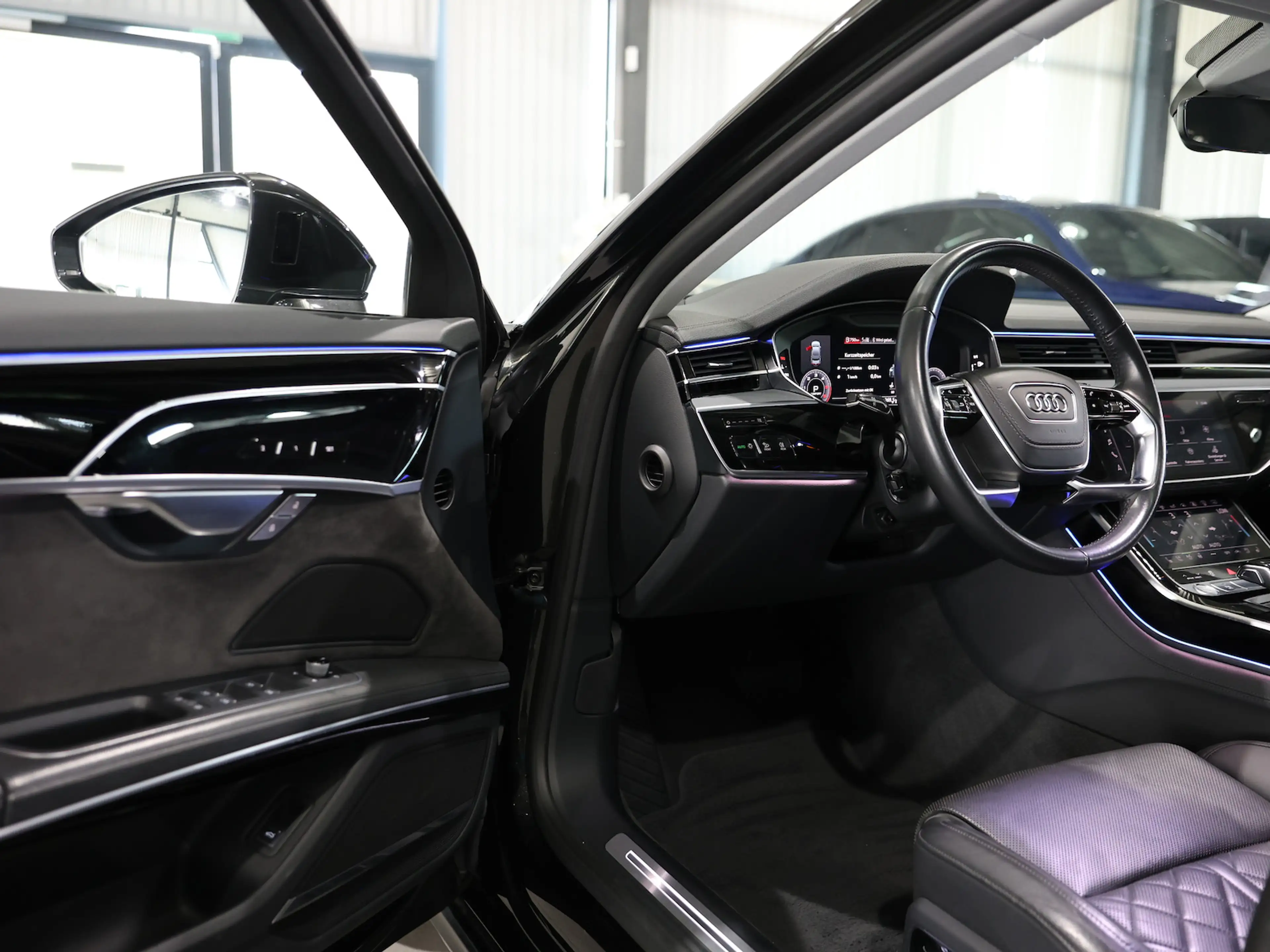 Audi A8 50 TDI Q S-LINE / LASER / PANORAMA / B&O — photo 14