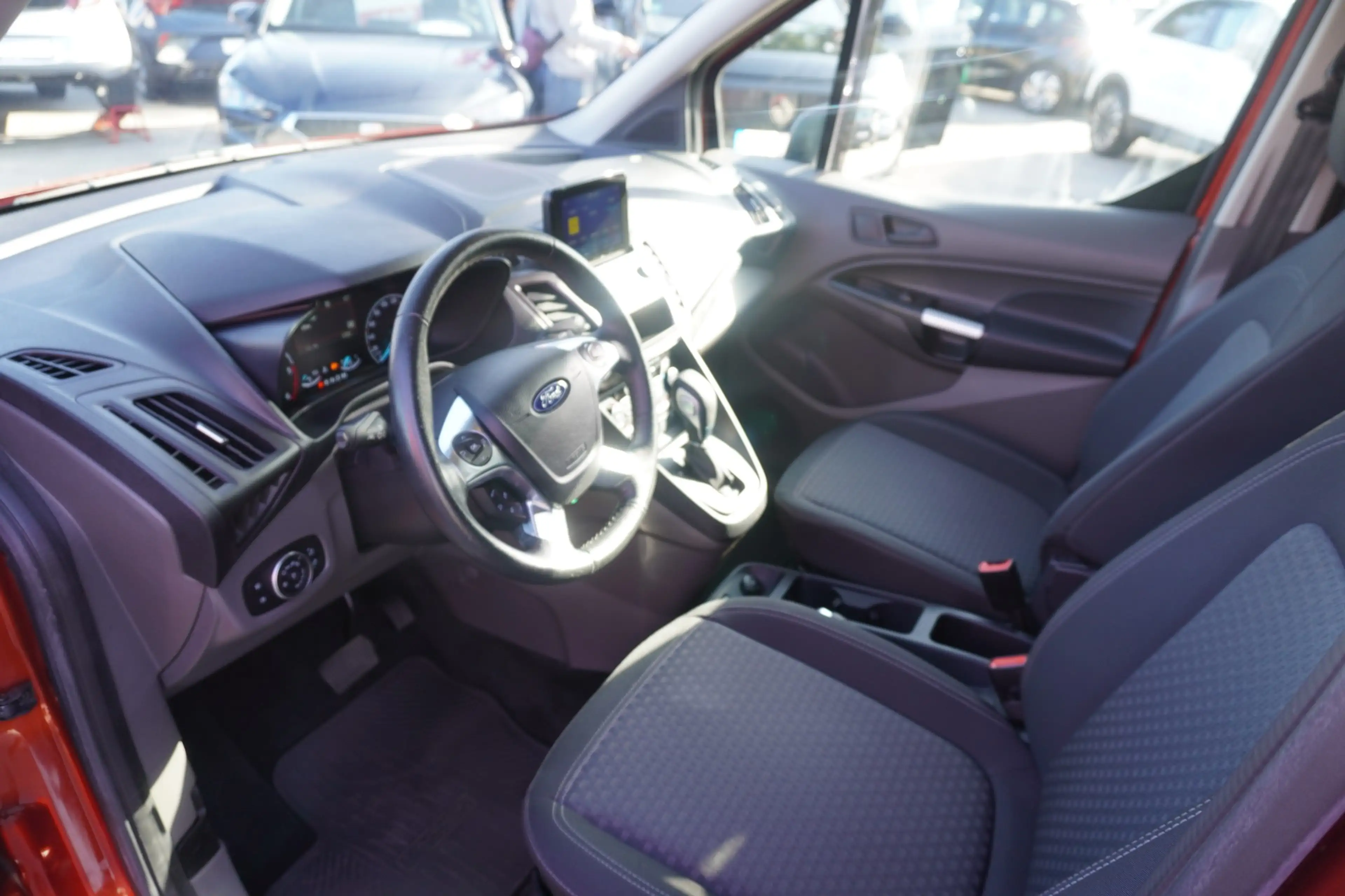 Ford Transit Connect 1.5 EcoBlue Aut. Navi Kamera DAB — photo 9