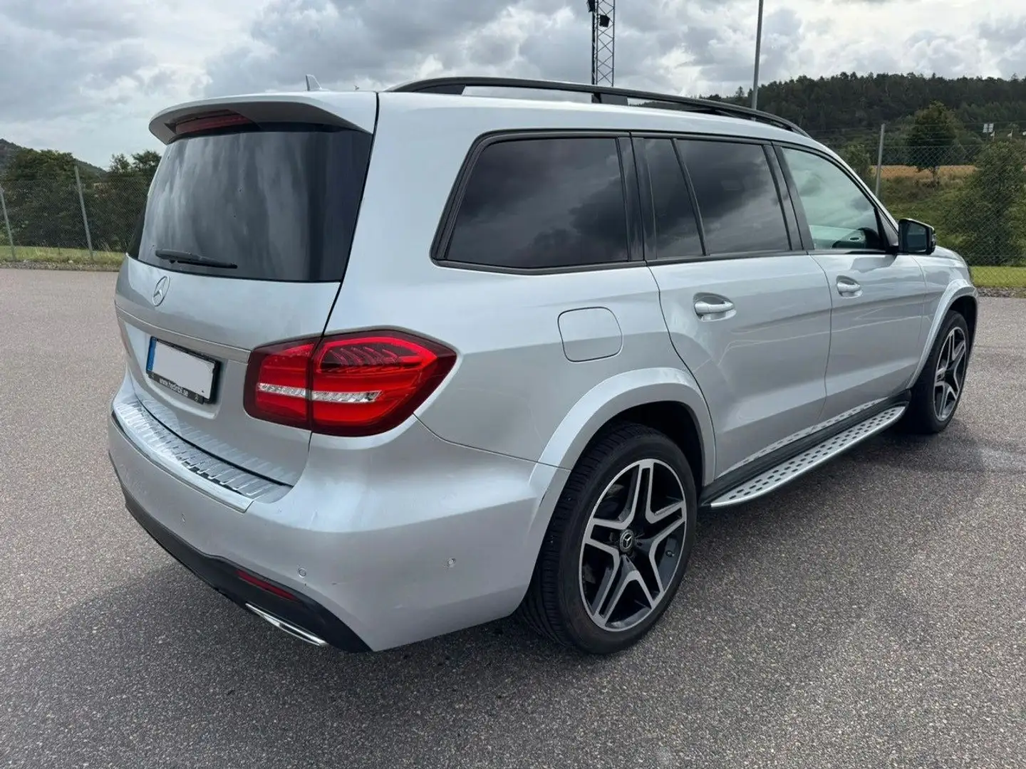 Mercedes-Benz GLS 350 d 4Matic AMG 360° 7Sitzer Pano AHK Argent - 2
