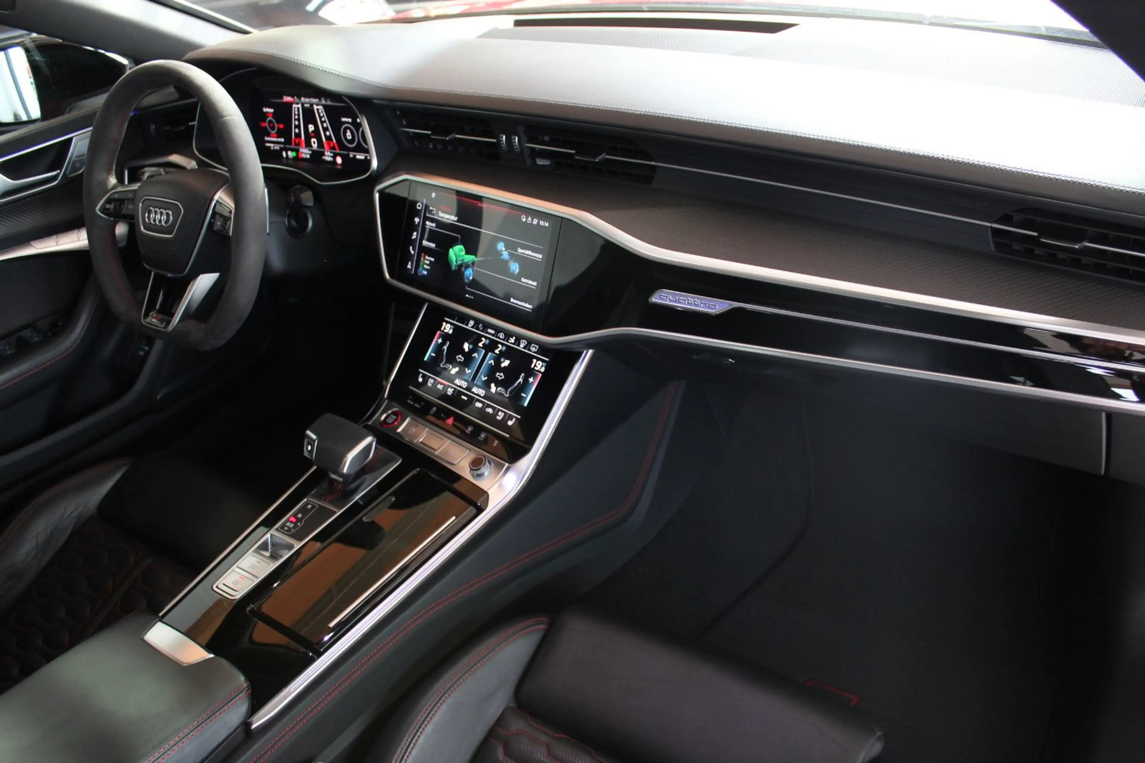 Audi RS7 Sportback 4.0 TFSI S tronic quattro — photo 12