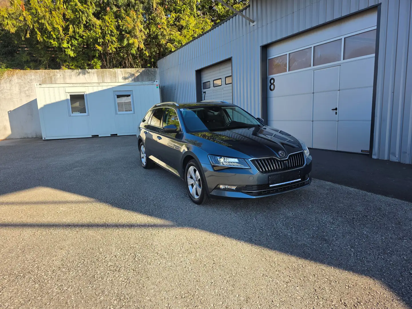 Skoda Superb Style Grau - 2