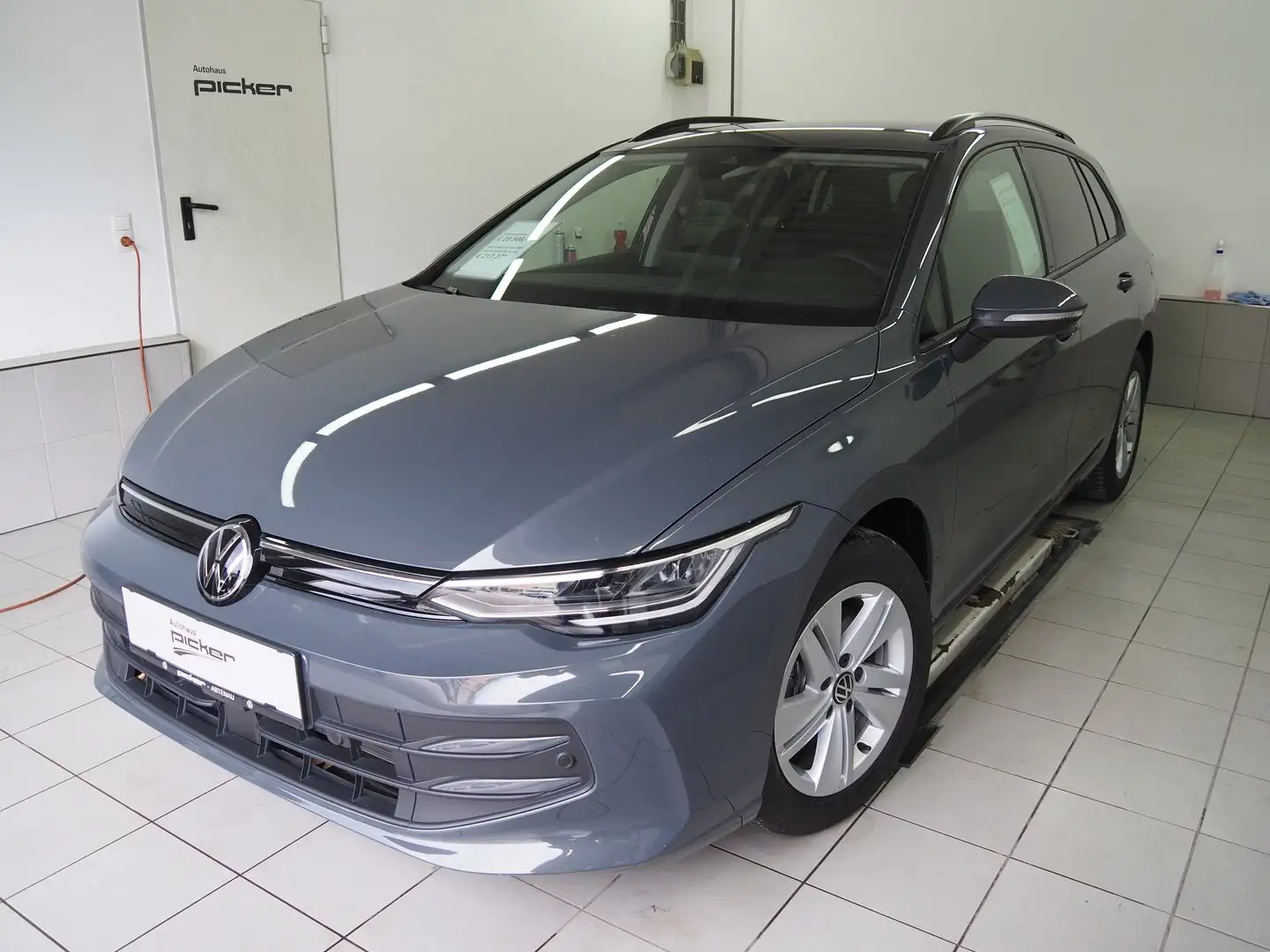 Volkswagen Golf Variant Life TDI Grau - 1