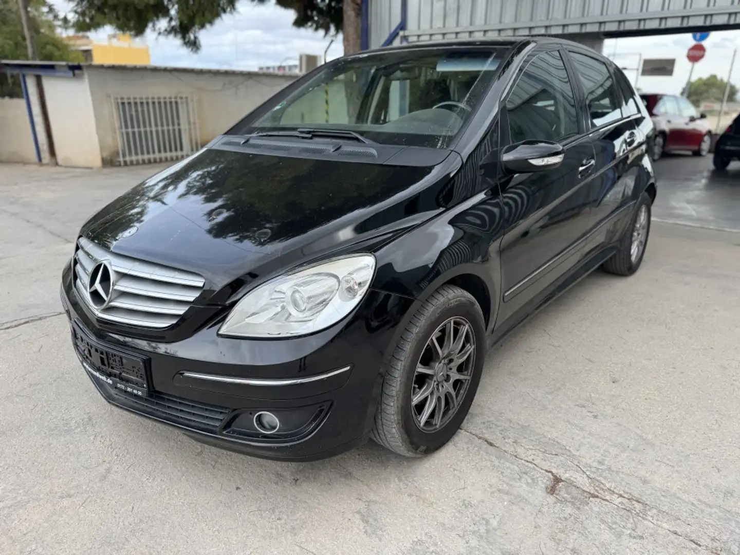 Mercedes-Benz B 200 Noir - 2
