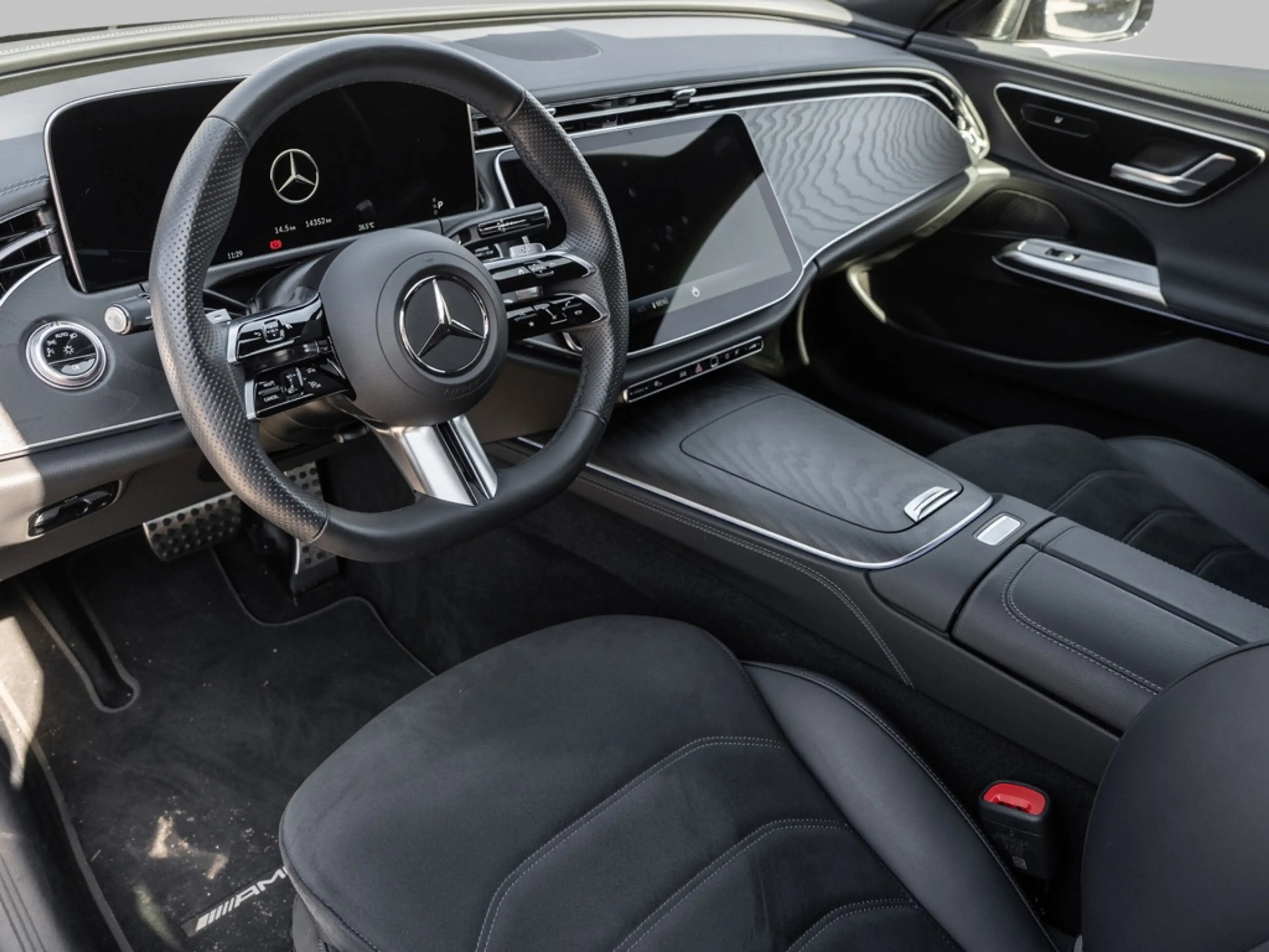 Mercedes-Benz E 200 , AMG NIGHT DISTR KAMERA SPUR PDC SHZ — photo 7