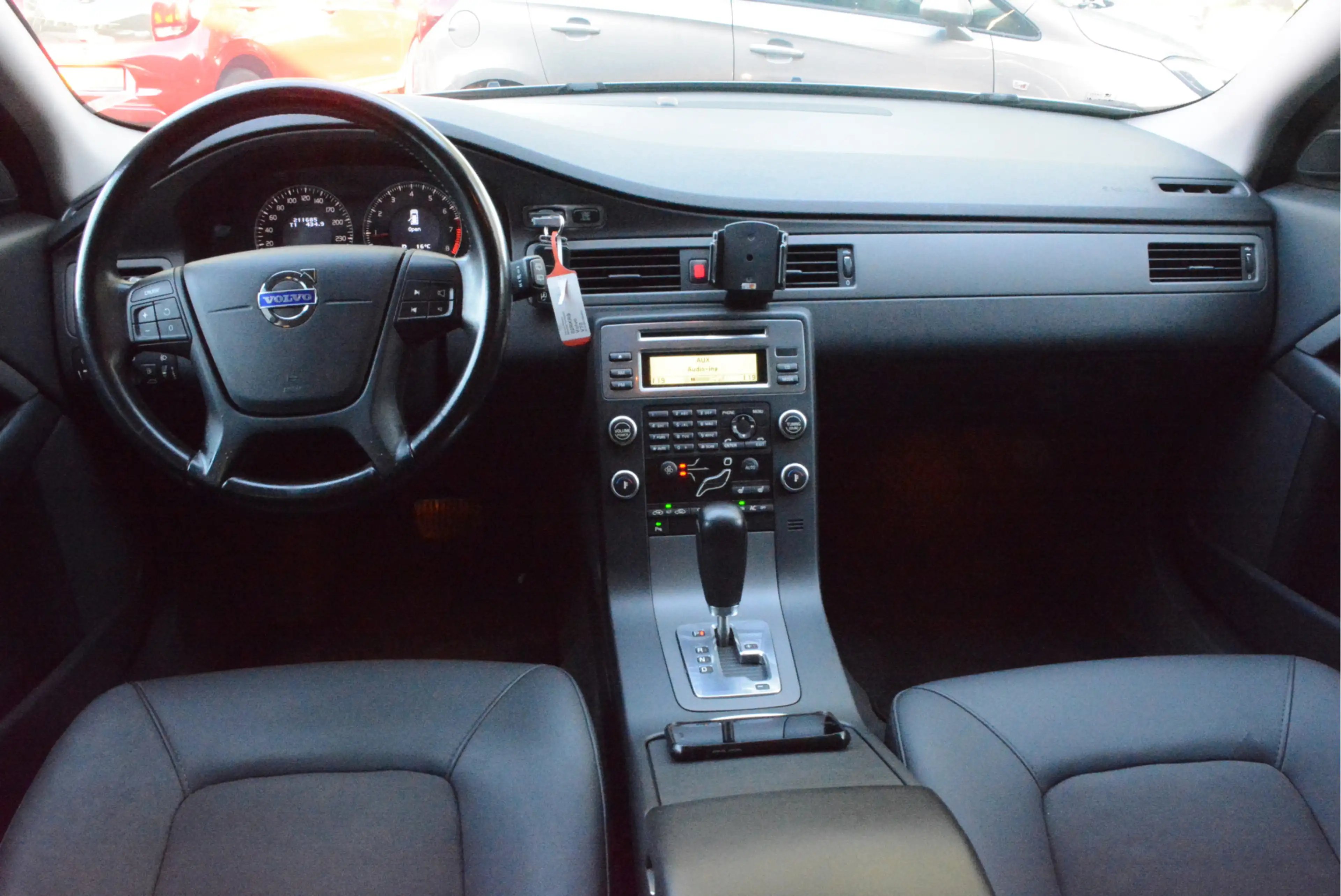 Volvo V70 2.0 Momentum|Automaat|Trehaak| — photo 2