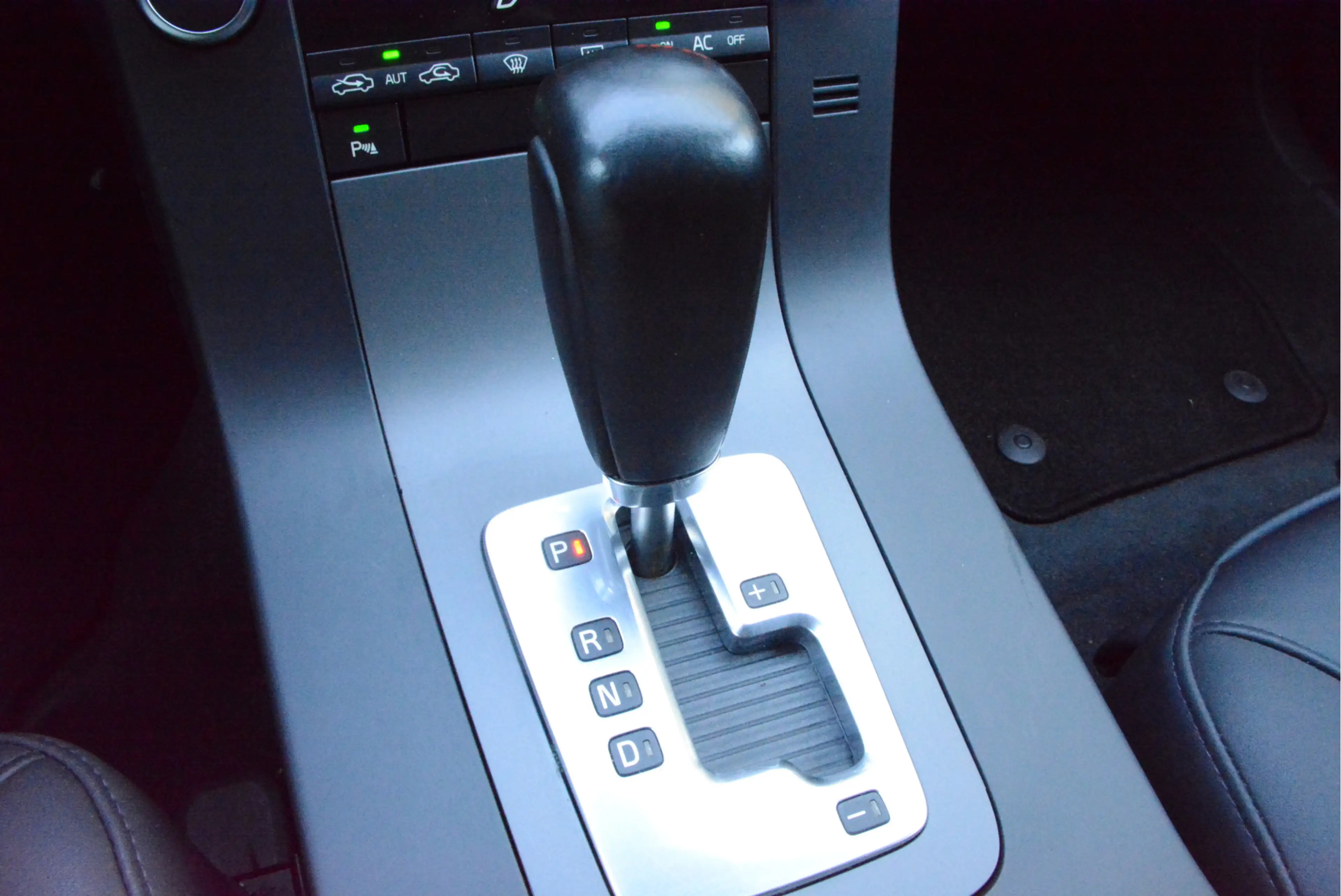 Volvo V70 2.0 Momentum|Automaat|Trehaak| — photo 14