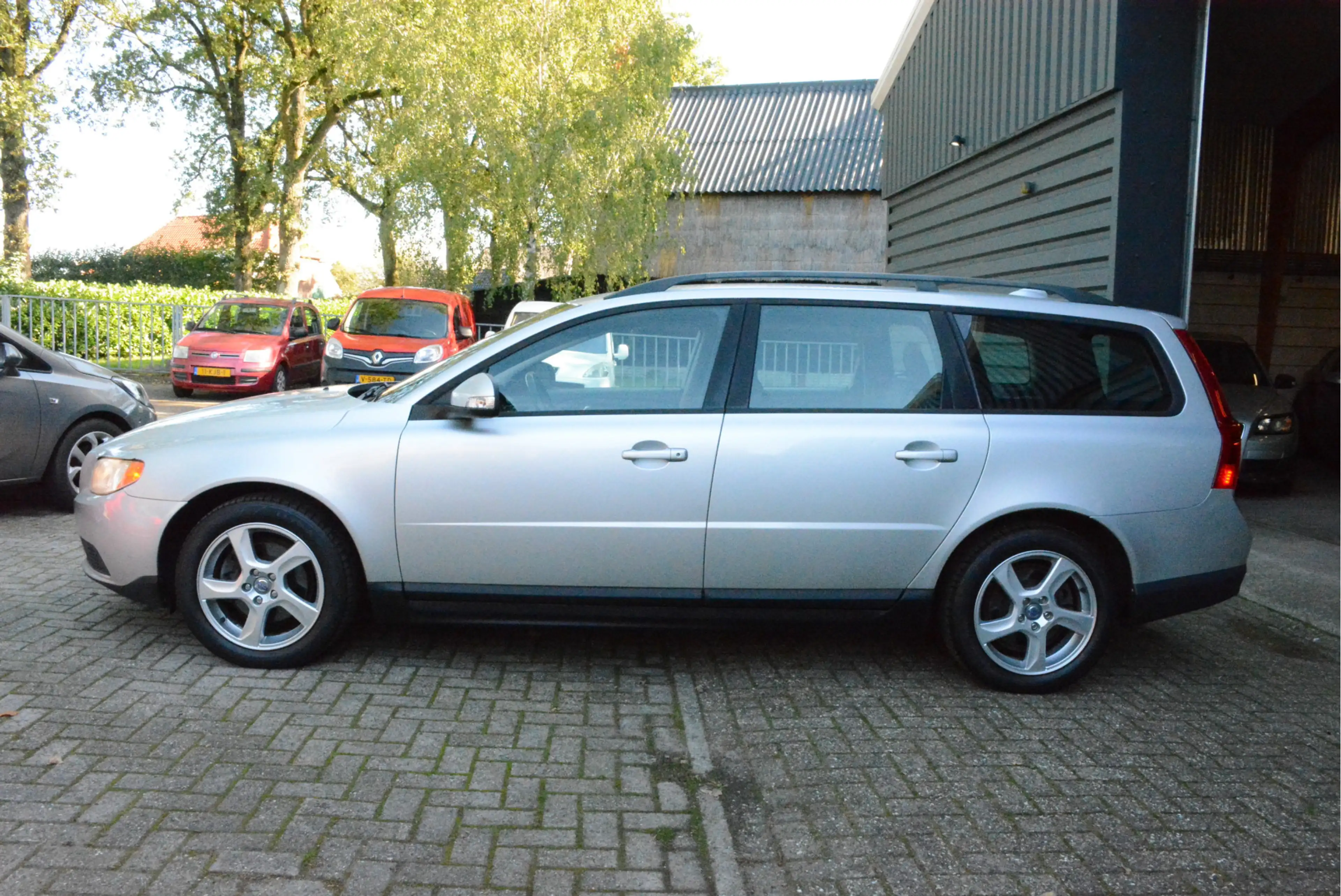 Volvo V70 2.0 Momentum|Automaat|Trehaak| — photo 3