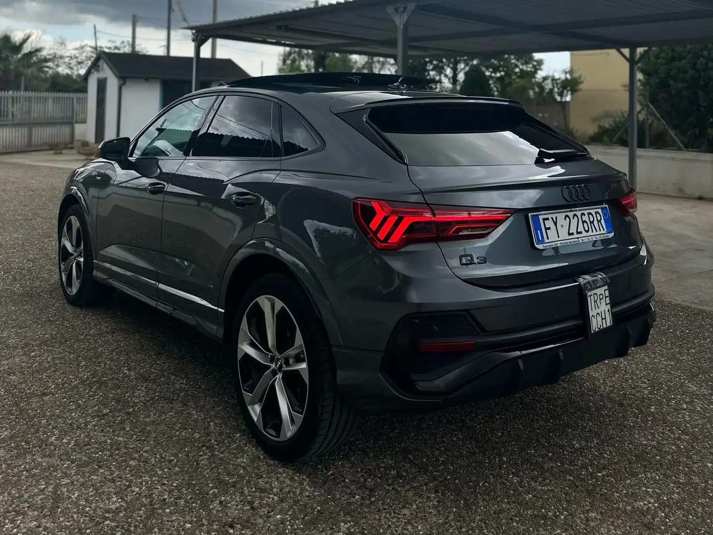 Audi Q3 2.0 tdi quattro 150cv Grigio - 1