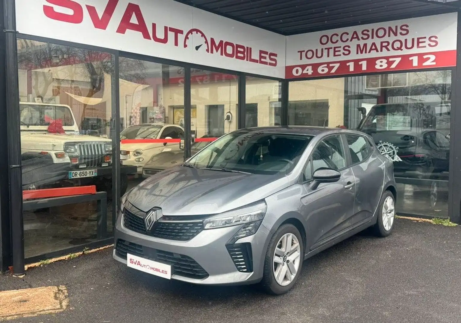 Renault Clio V 1.0 TCe 90ch Evolution Grau - 1