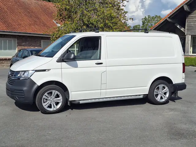 Volkswagen T6.1 Transporter 2.0TDI Navi Camera 28000km!!! (21446Netto+Btw/Tva)