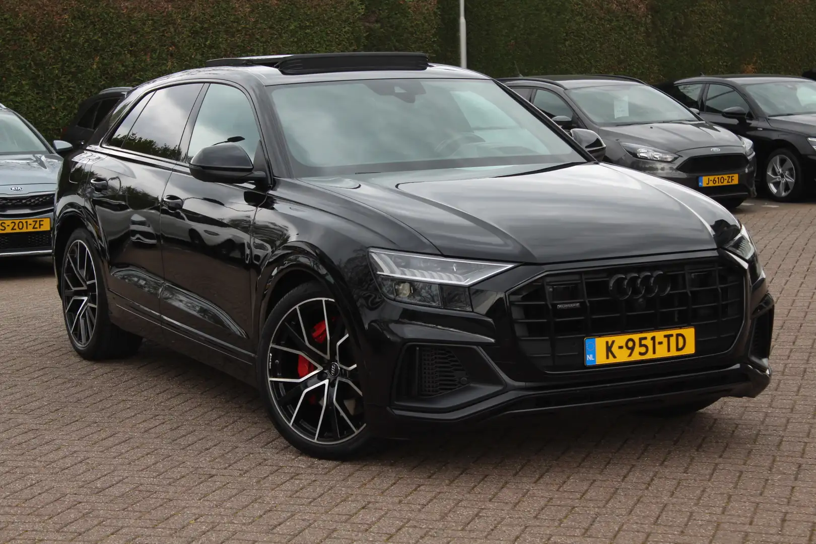Audi Q8 55 TFSI e quattro Pro Line S / Vol opties!! / Trek Zwart - 1