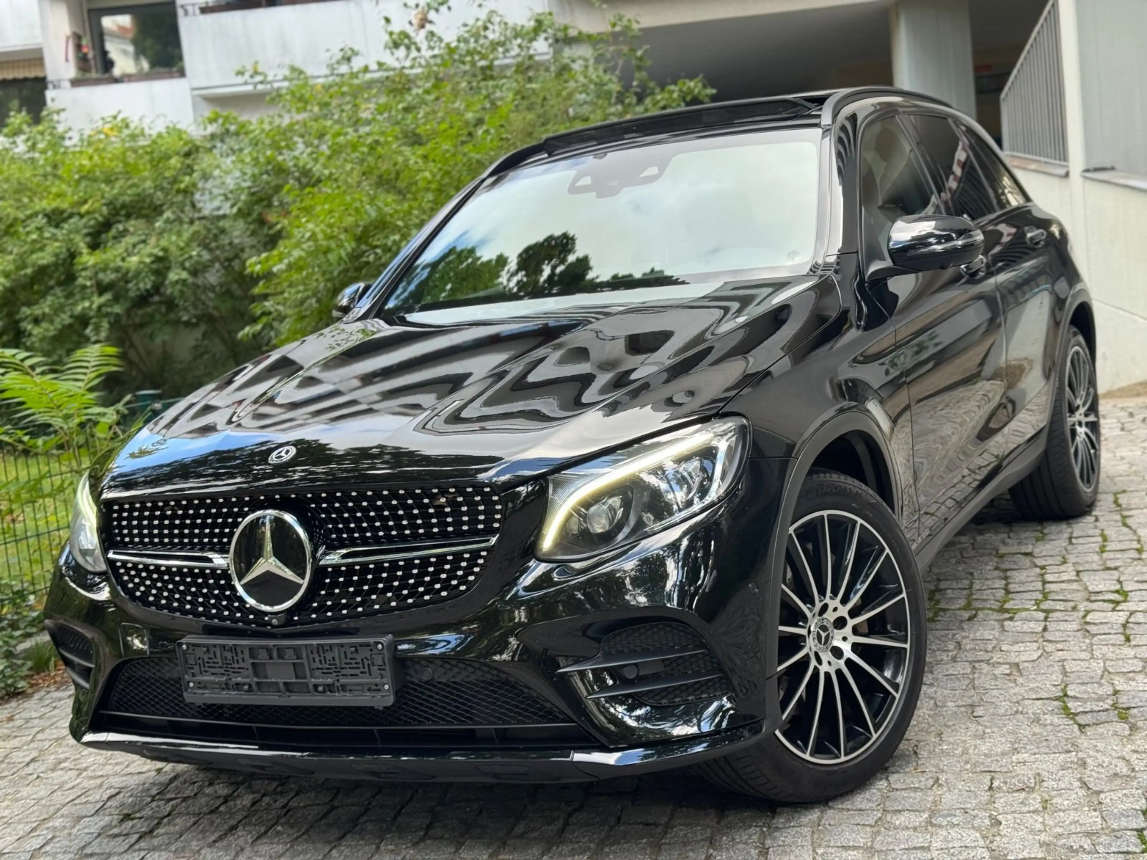 Mercedes-Benz GLC 350 d 4Matic AMG Line/PANO/BURMESTER/ACC/AHK