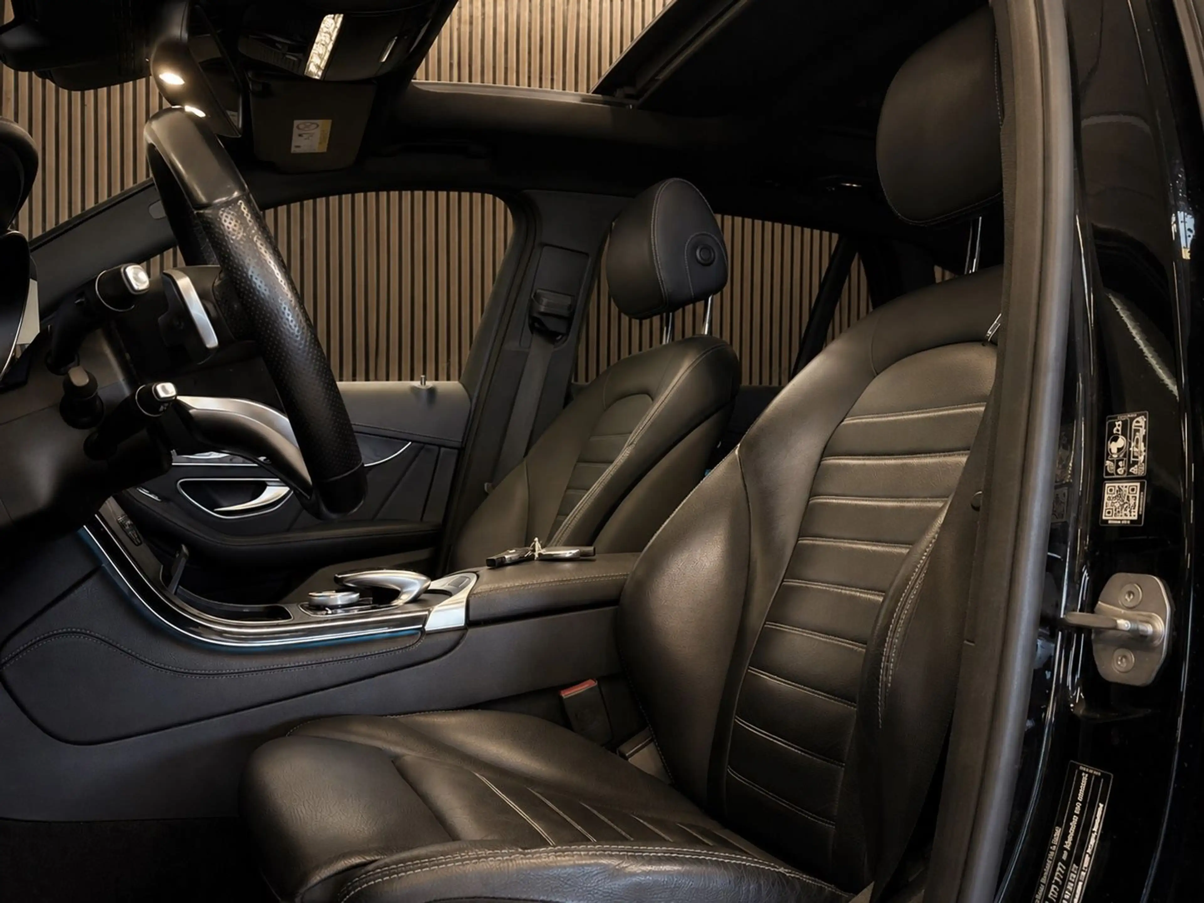 Mercedes-Benz GLC 350 d 4Matic AMG Line/PANO/BURMESTER/ACC/AHK — photo 6