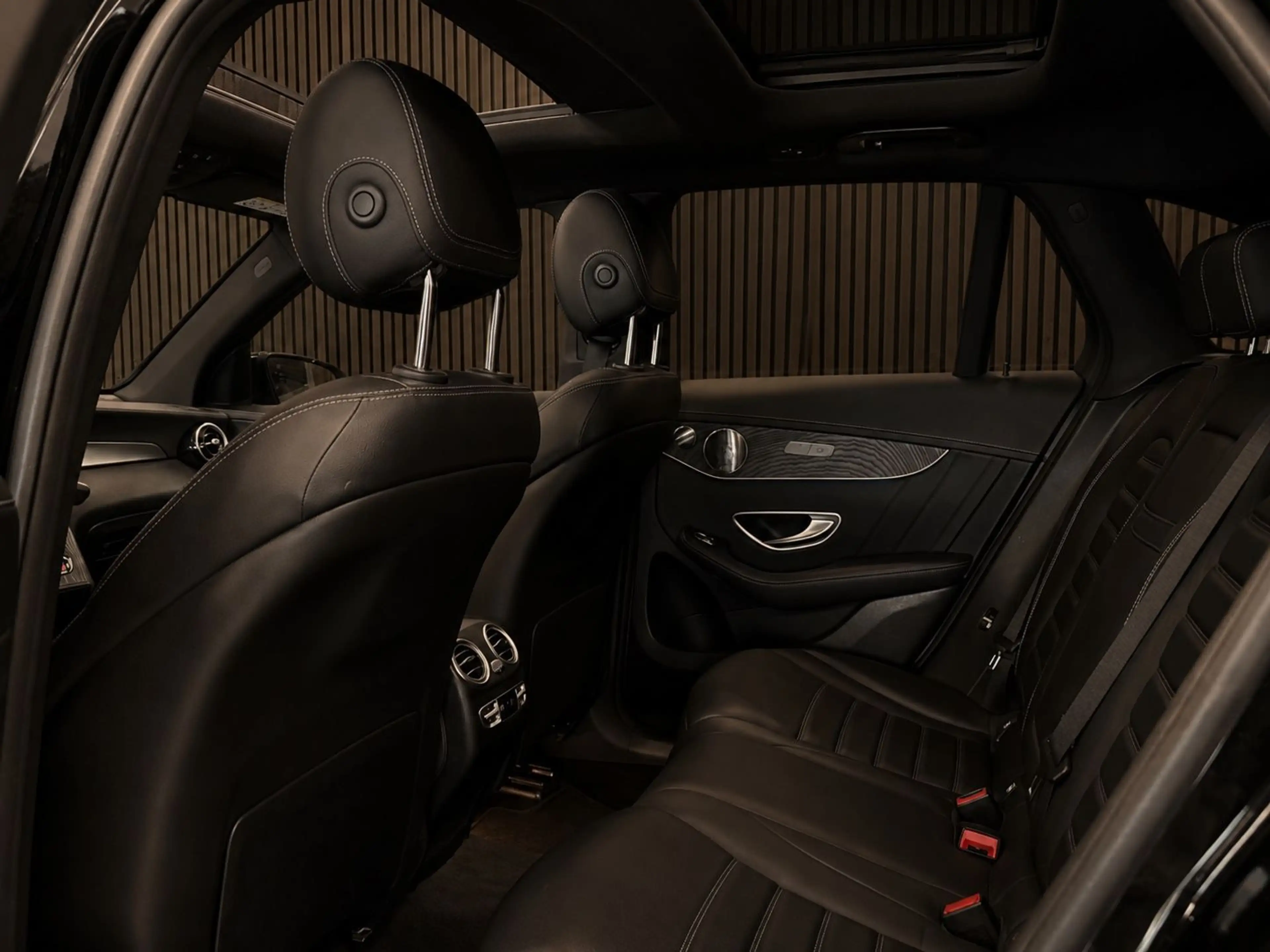 Mercedes-Benz GLC 350 d 4Matic AMG Line/PANO/BURMESTER/ACC/AHK — photo 10