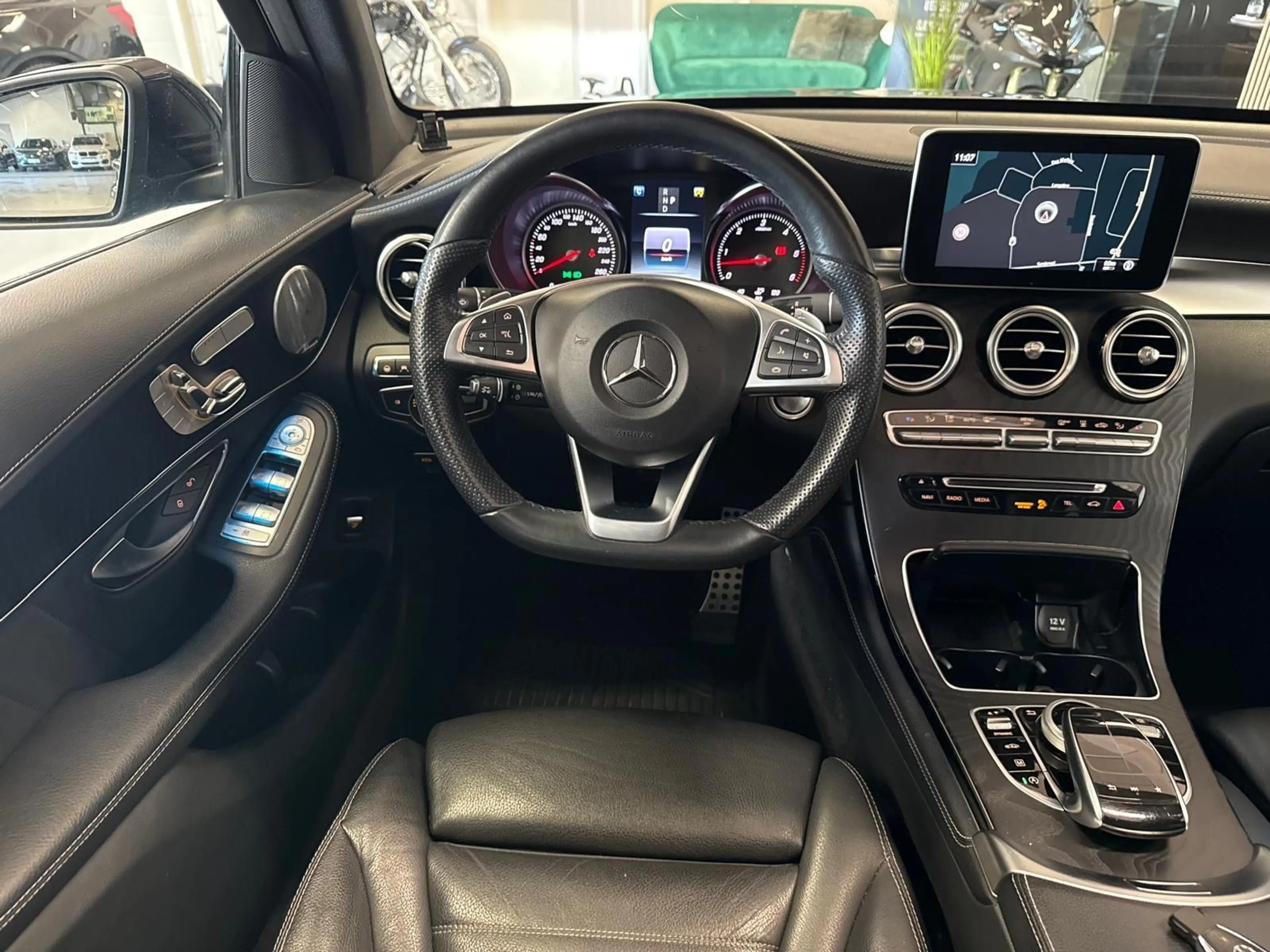 Mercedes-Benz GLC 350 d 4Matic AMG Line/PANO/BURMESTER/ACC/AHK — photo 8