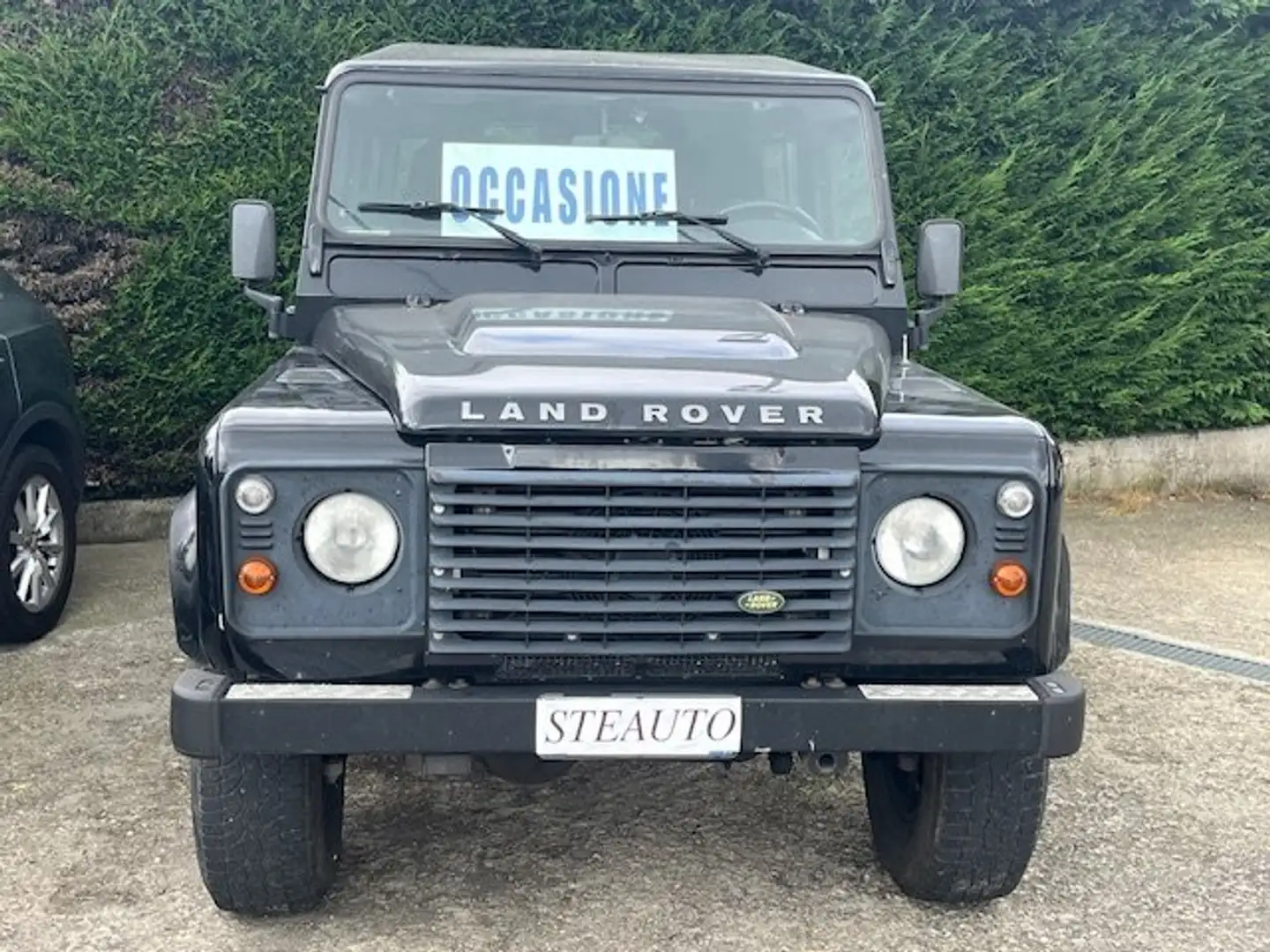 Land Rover Defender DEFENDER 90 2.4 TD 4 GANCIO TRAINO Nero - 1