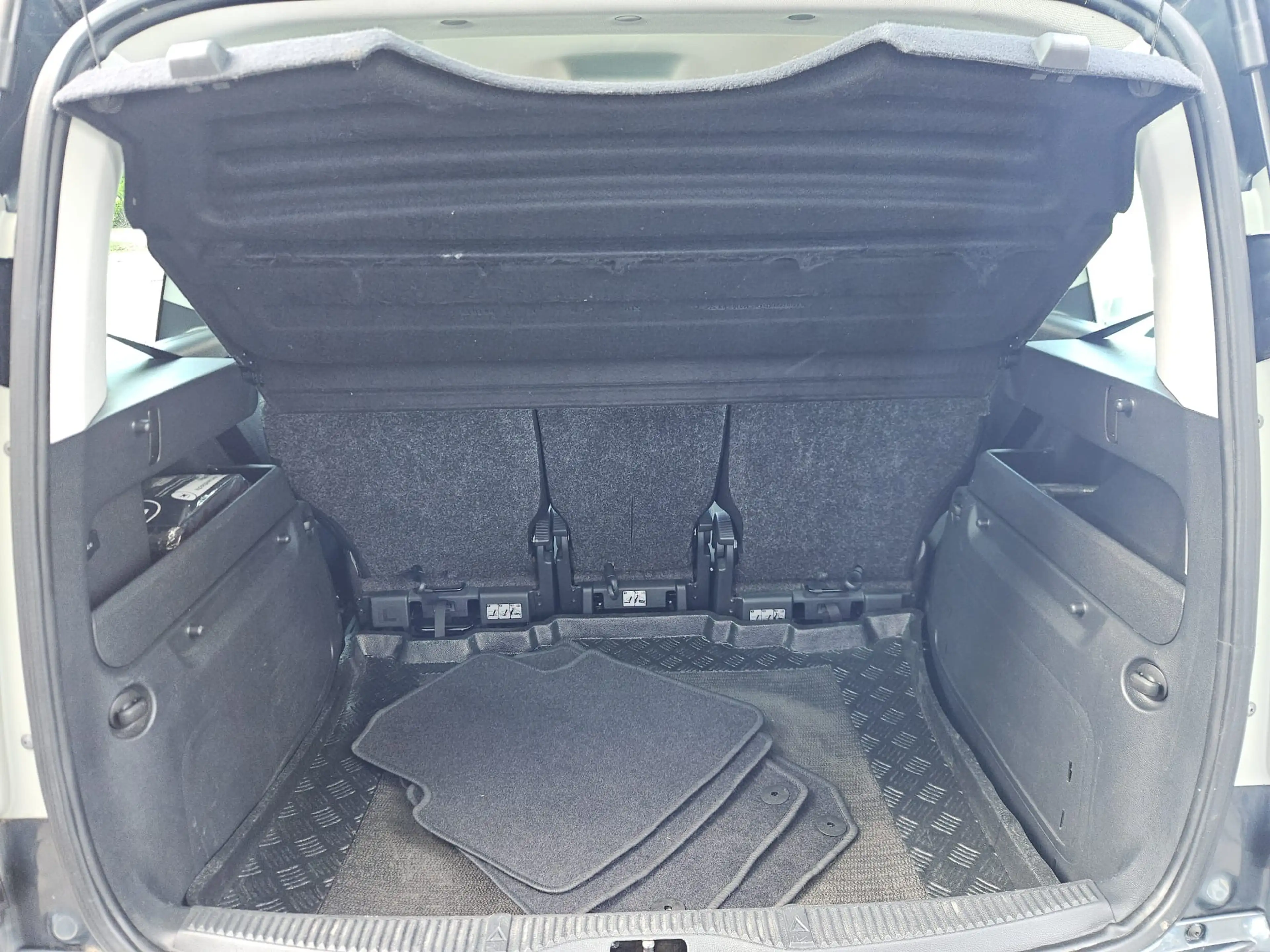 Skoda Roomster 1.2 TSI Fresh — photo 11