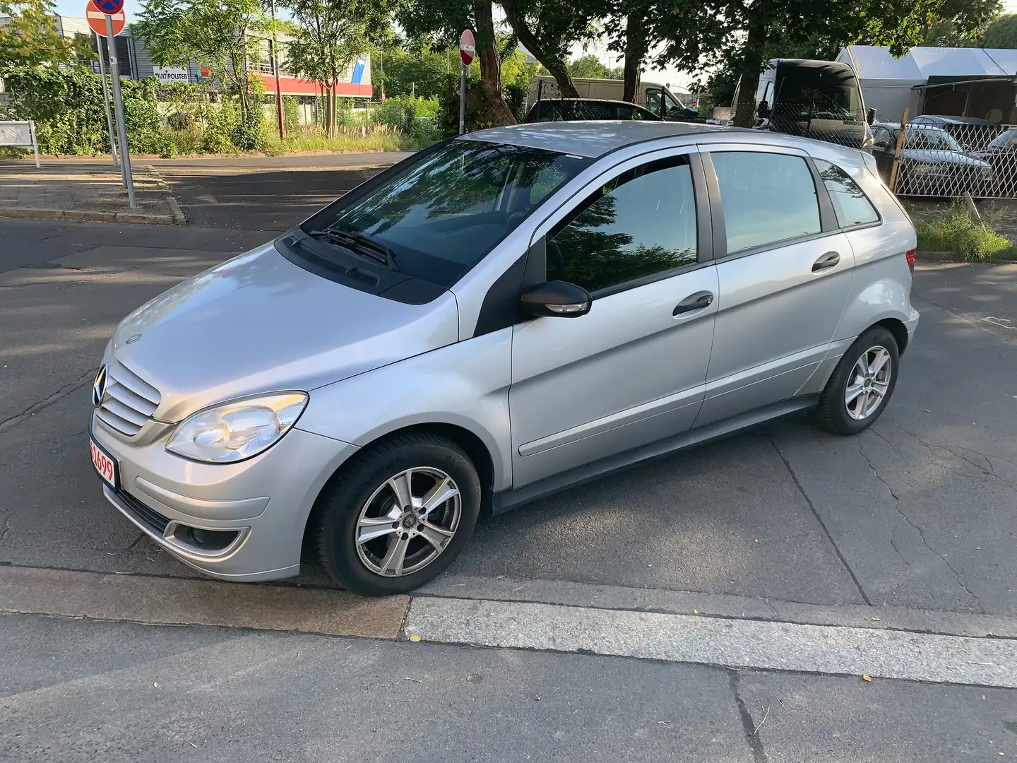 Mercedes-Benz B 170 B170+Automatik+2Hand+TÜV istNeu1Jahr Garantie Argent - 1