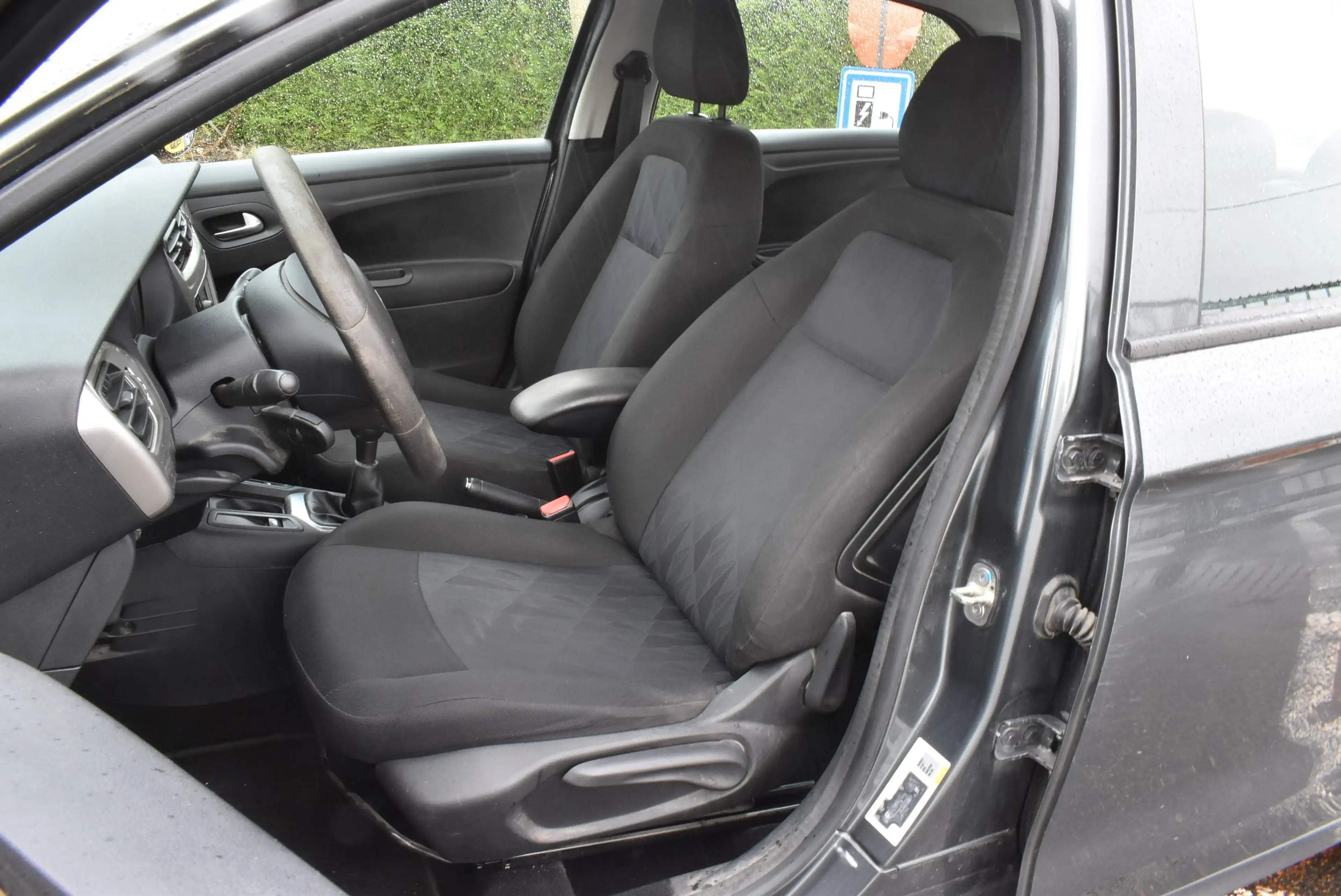 Citroen C-Elysée 1.2 Seduction Airco/GPS/CarPlay ***12M GARANTIE***86.000KM!!! — photo 7