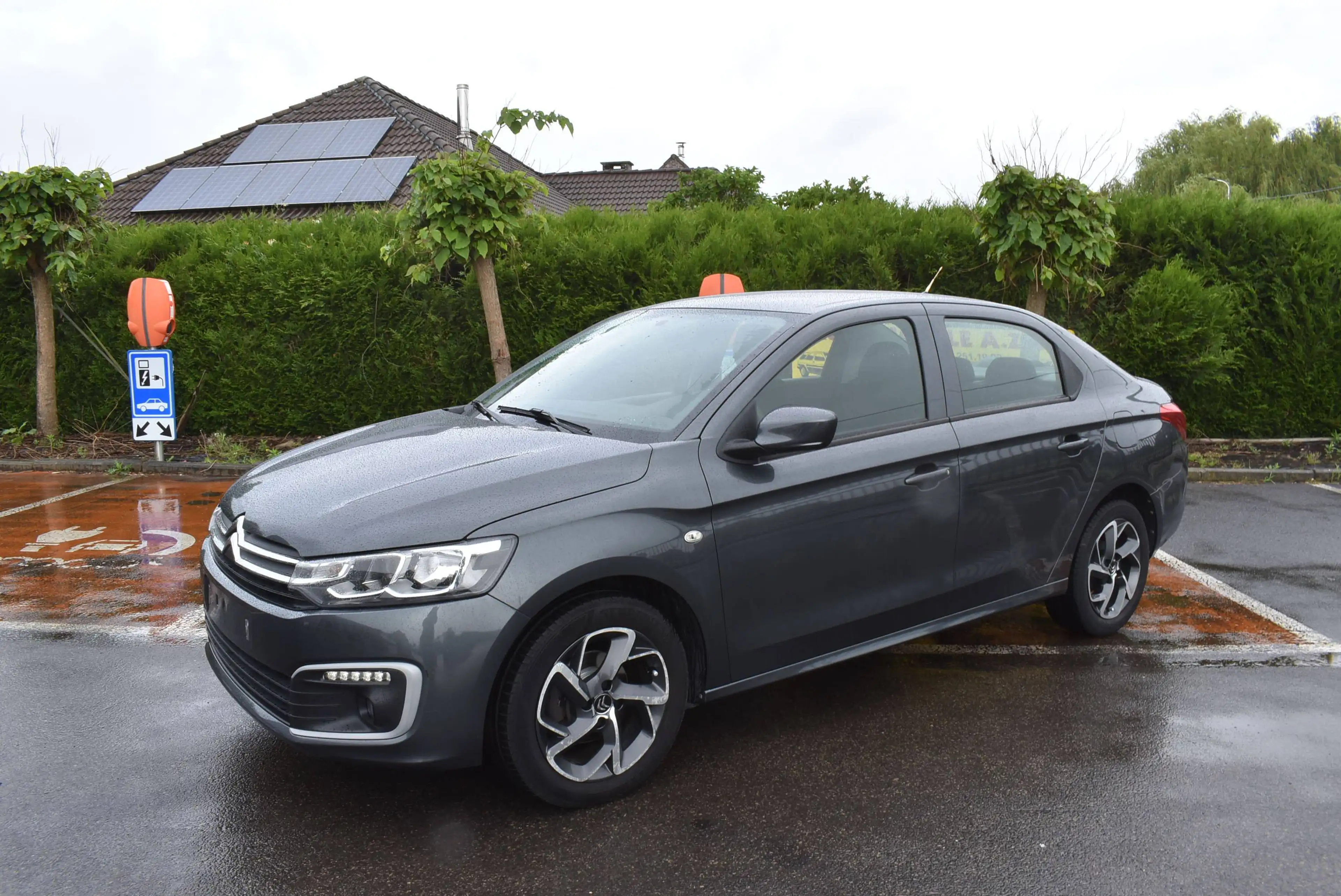 Citroen C-Elysée 1.2 Seduction Airco/GPS/CarPlay ***12M GARANTIE***86.000KM!!! — photo 2