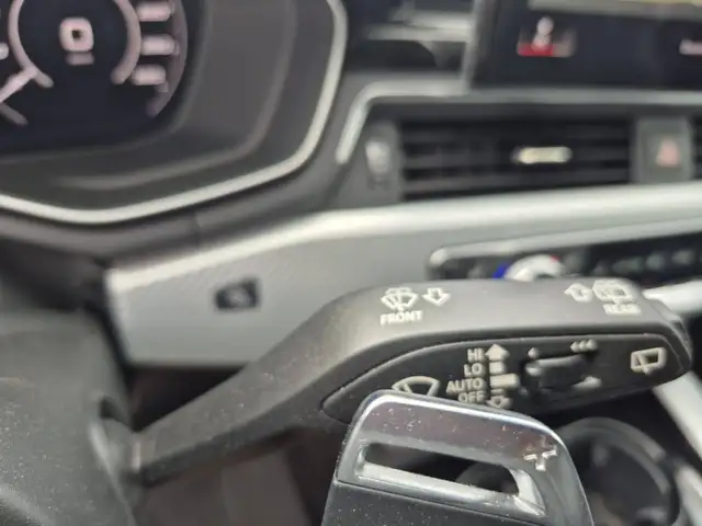 Audi RS4 view 10