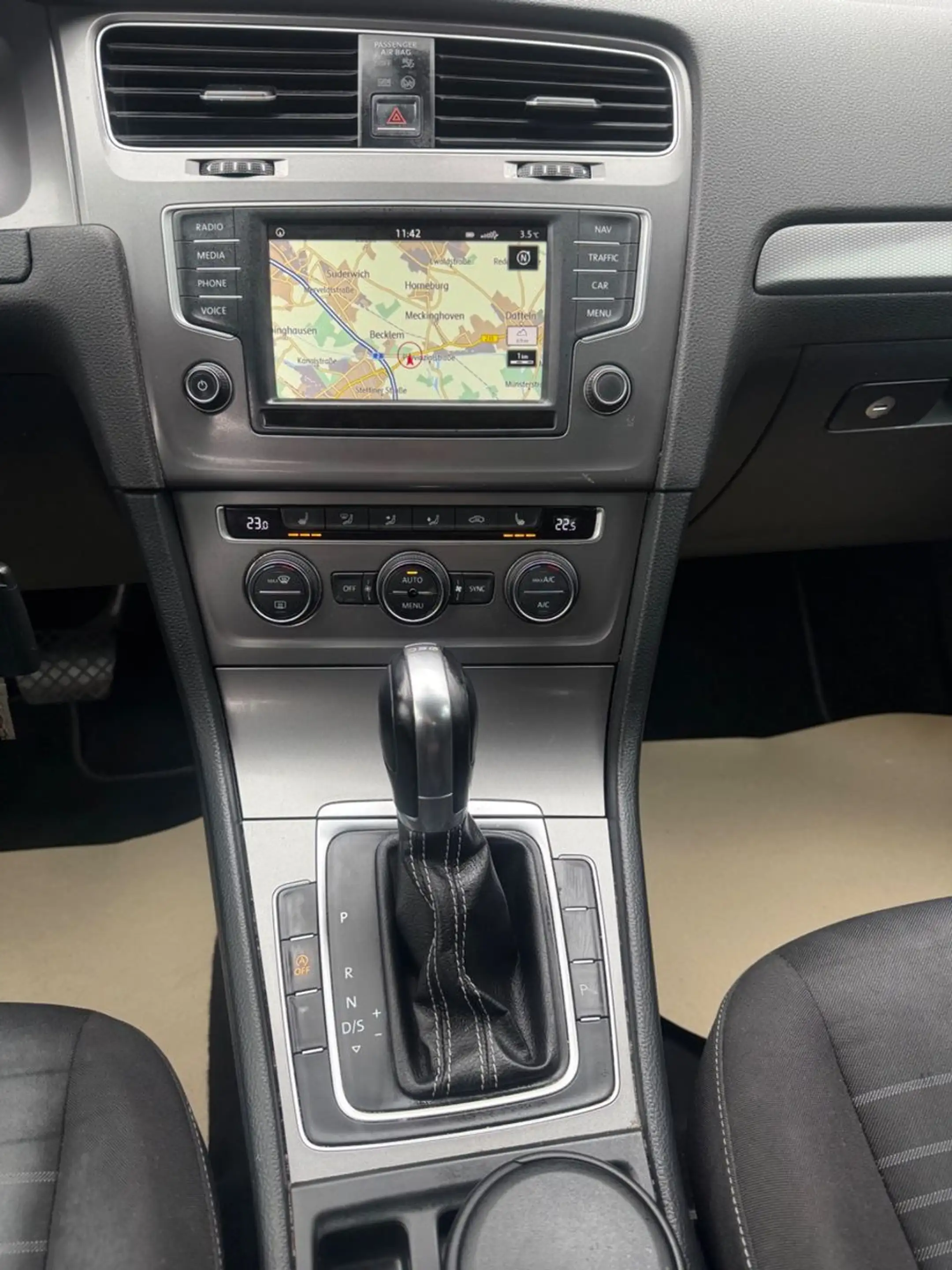 Volkswagen Golf VII Variant Lounge BMT,Navi,voll Scheckheft — photo 10