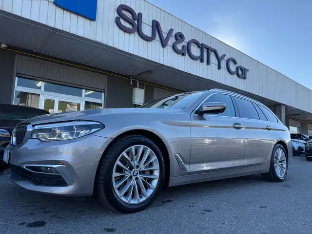BMW 530 Touring 530d Touring xdrive Luxury 265cv auto