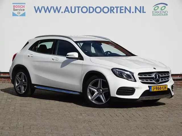 Mercedes-Benz GLA 180 Business Solution AMG Night Upgrade|CAM|TREKHAAK|
