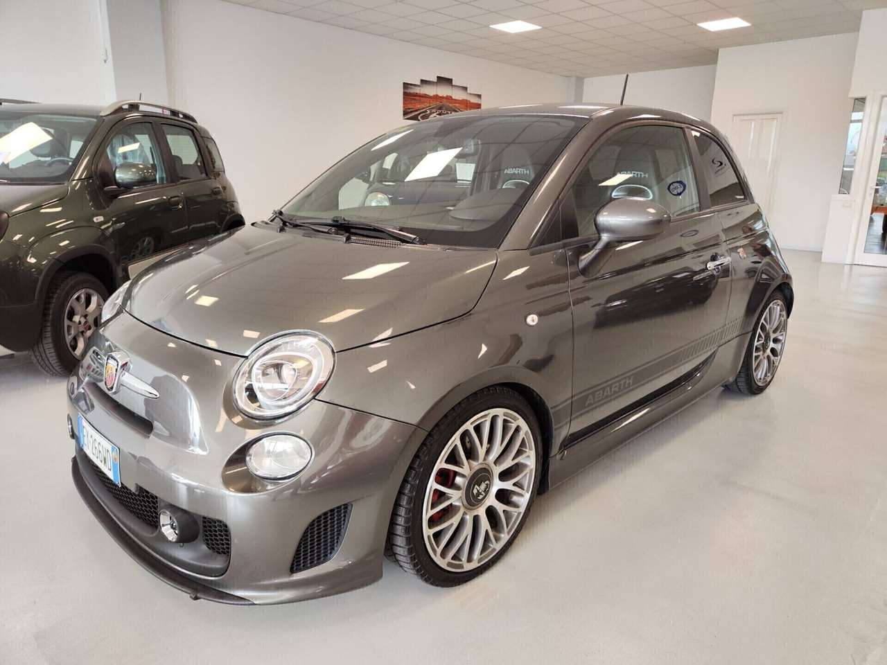 Abarth 500 500 1.4 16v t. t-jet Custom 135cv E6
