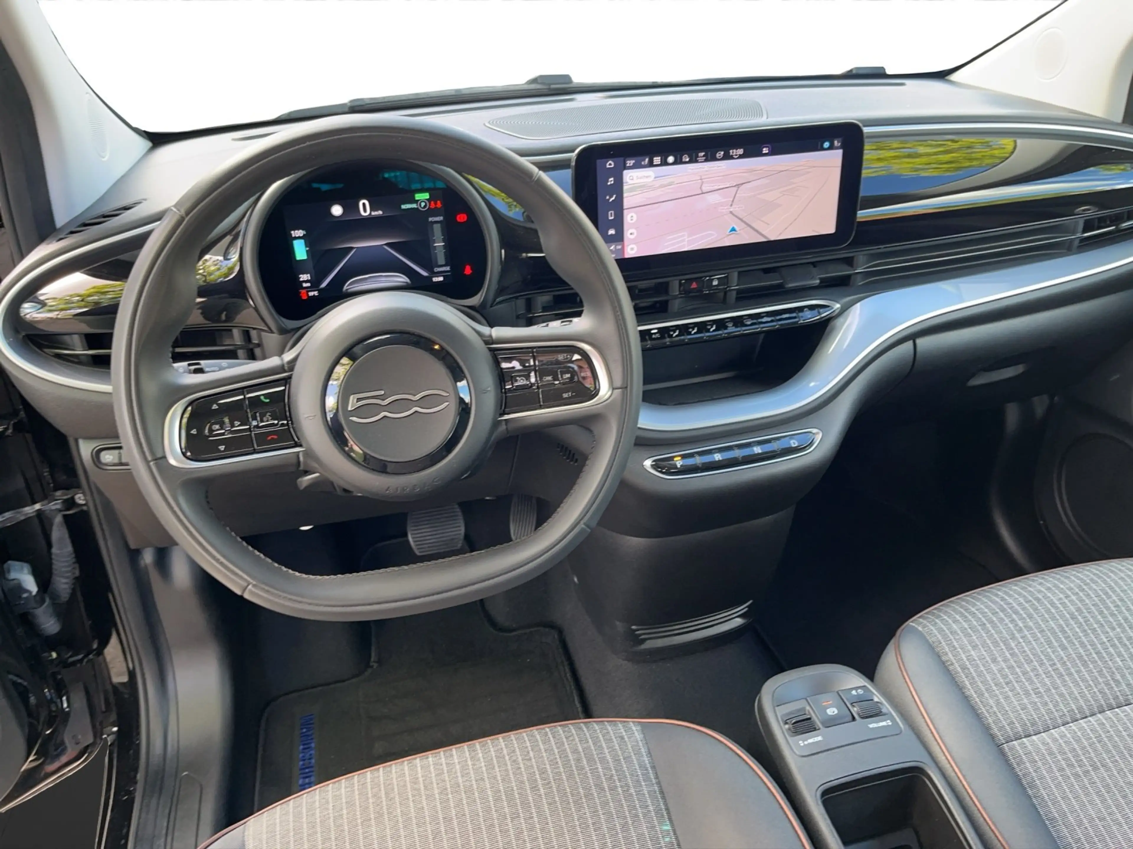Fiat 500e 500 e Icon 42 kWh Navi+SHZ+RFK+Carplay+LM — photo 14