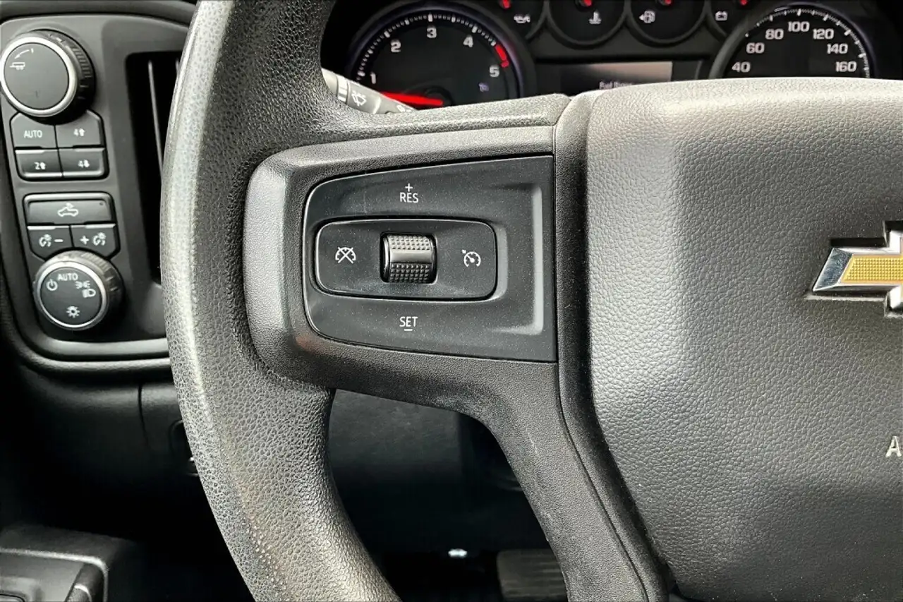 Chevrolet Silverado 3500 снимка Chevrolet Silverado 3500