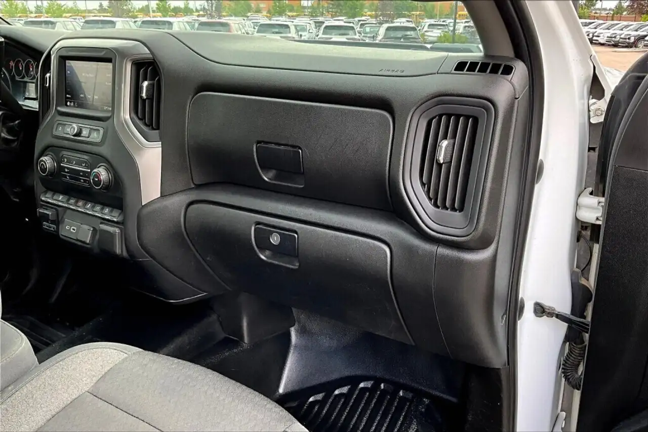 Chevrolet Silverado 3500 снимка Chevrolet Silverado 3500