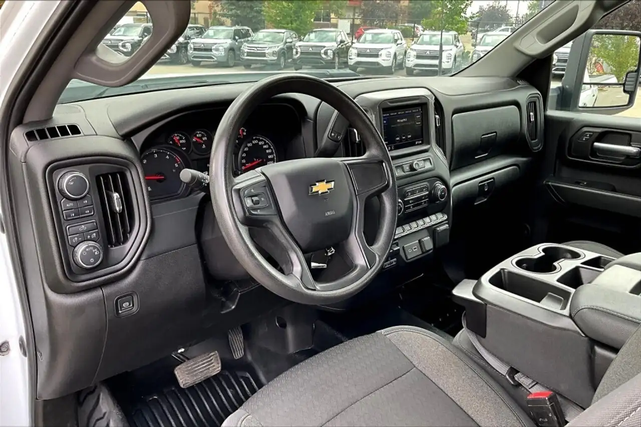 Chevrolet Silverado 3500 снимка Chevrolet Silverado 3500