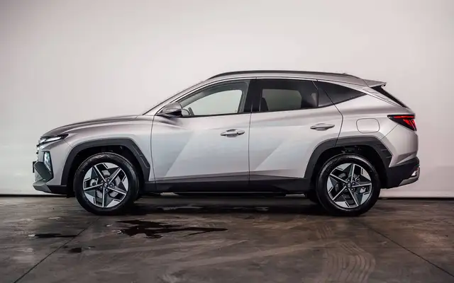 Hyundai Tucson view 2