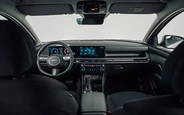 Hyundai Tucson view 12