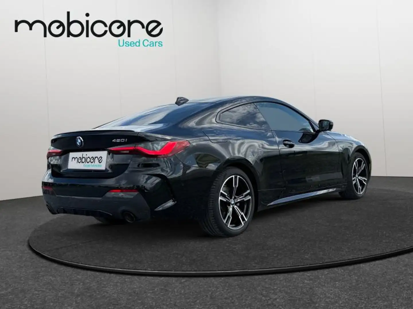 BMW 420 Coupé Pack M / Essence Zwart - 2