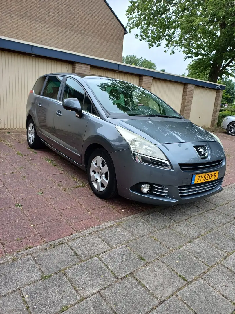 Peugeot 5008 1.6 VTi B. Lease 7p. Grijs - 1