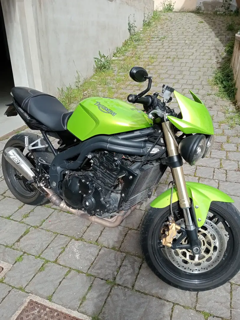 Triumph Speed Triple 1050 Vert - 2