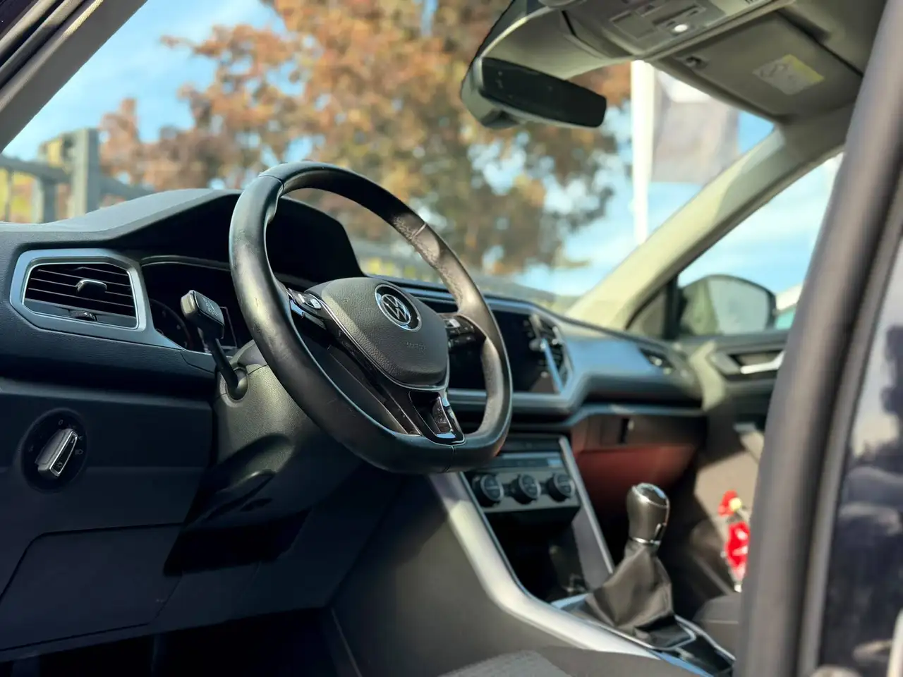 Volkswagen T-Roc 1.0 TSI *GPS*CarPlay*Clim*Camera*Capteurs*, миниатюра 9