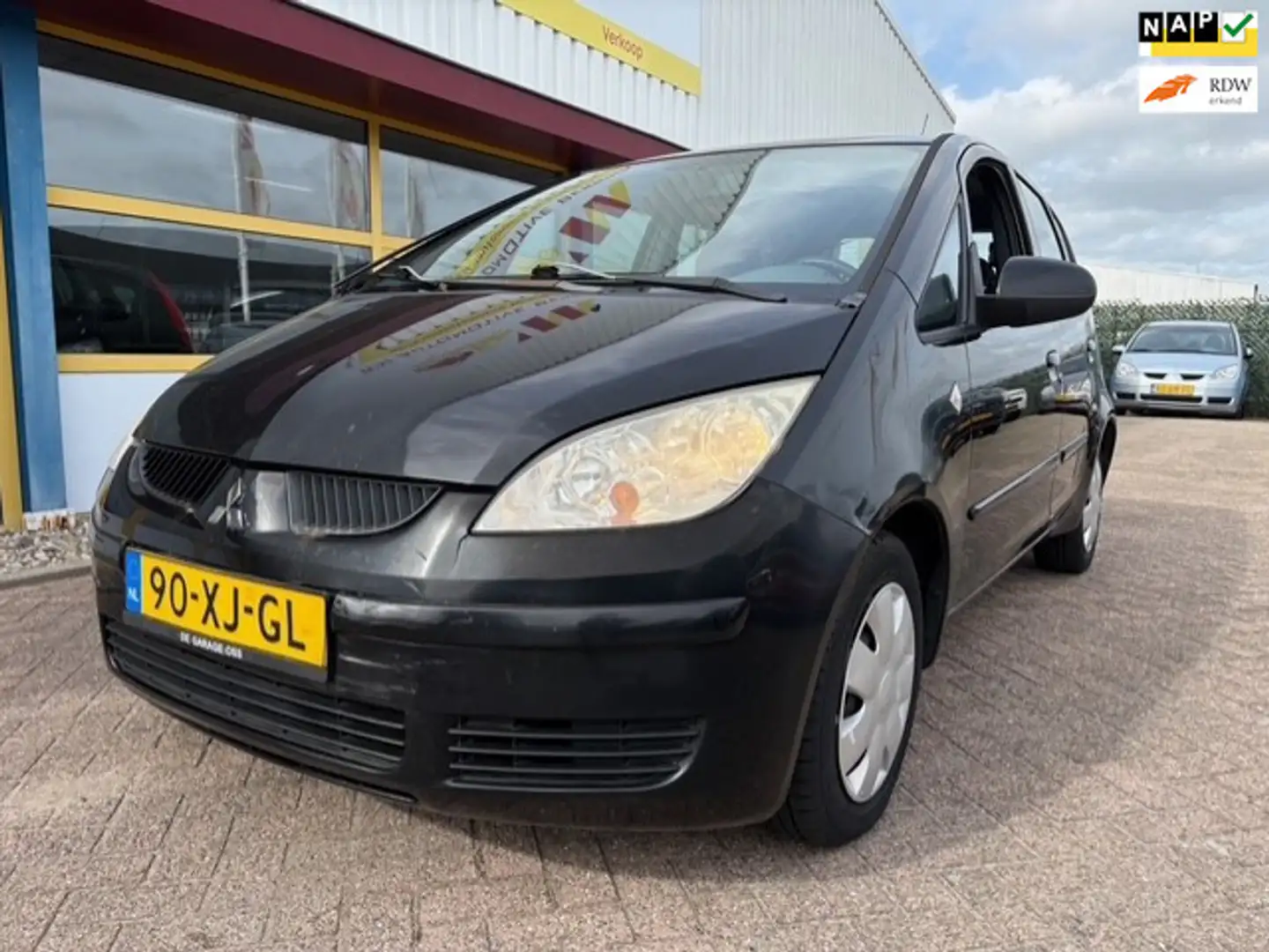 Mitsubishi Colt 1.3 Invite AUTOMAAT Schwarz - 1