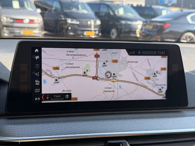 BMW 5 Series view 27