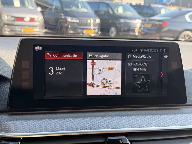 BMW 5 Series view 25