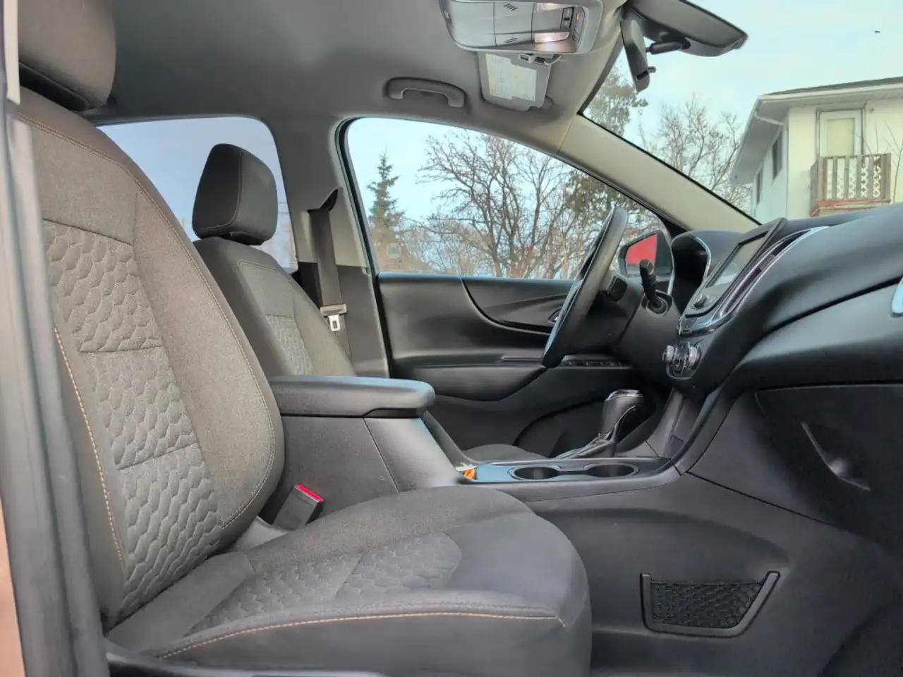 Chevrolet Equinox снимка Chevrolet Equinox