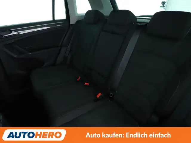 Volkswagen Tiguan view 14