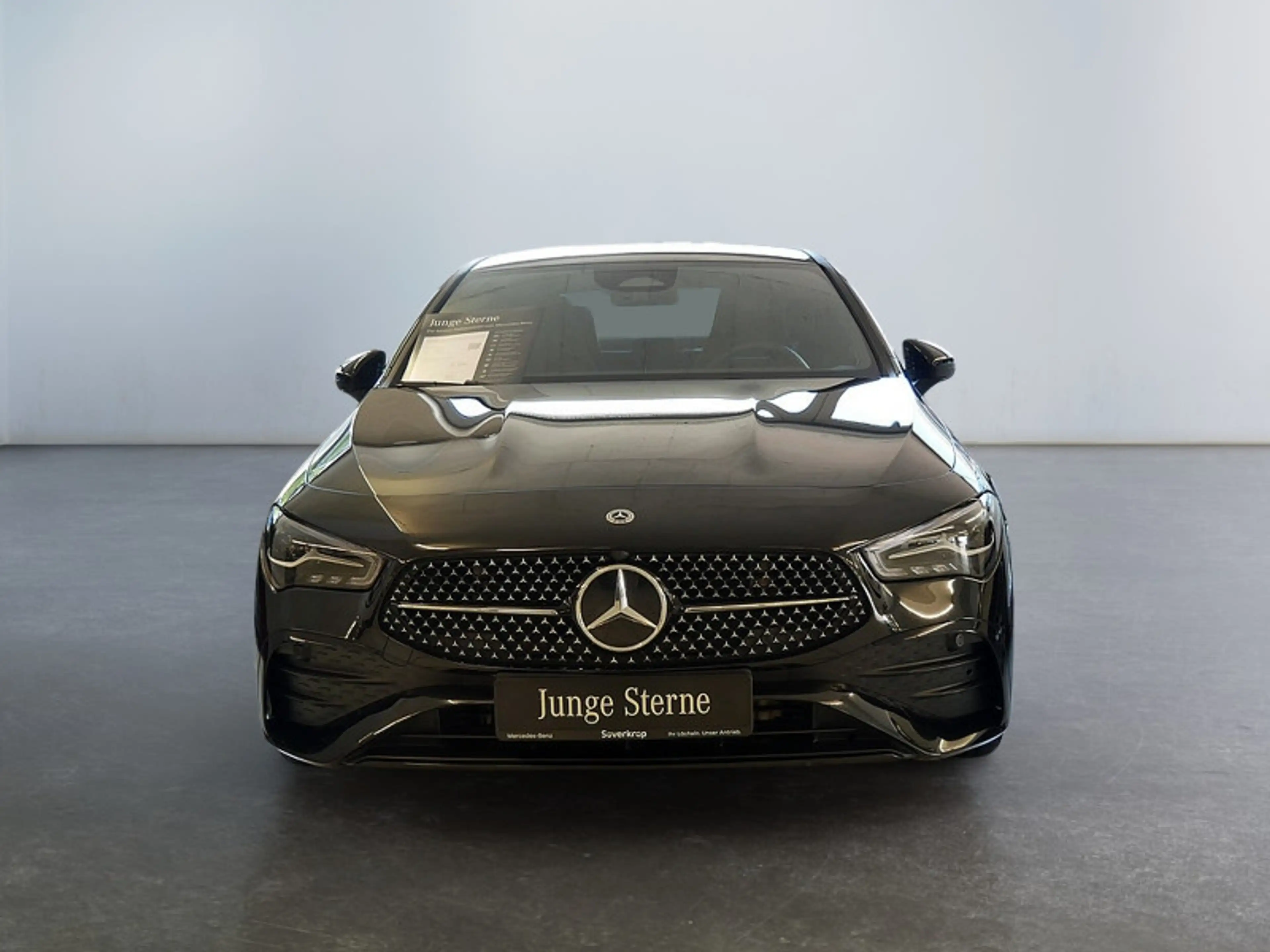 Mercedes-Benz CLA 200 d Coupé , AMG BURM NIGHT PREMIUM DISTR — photo 4