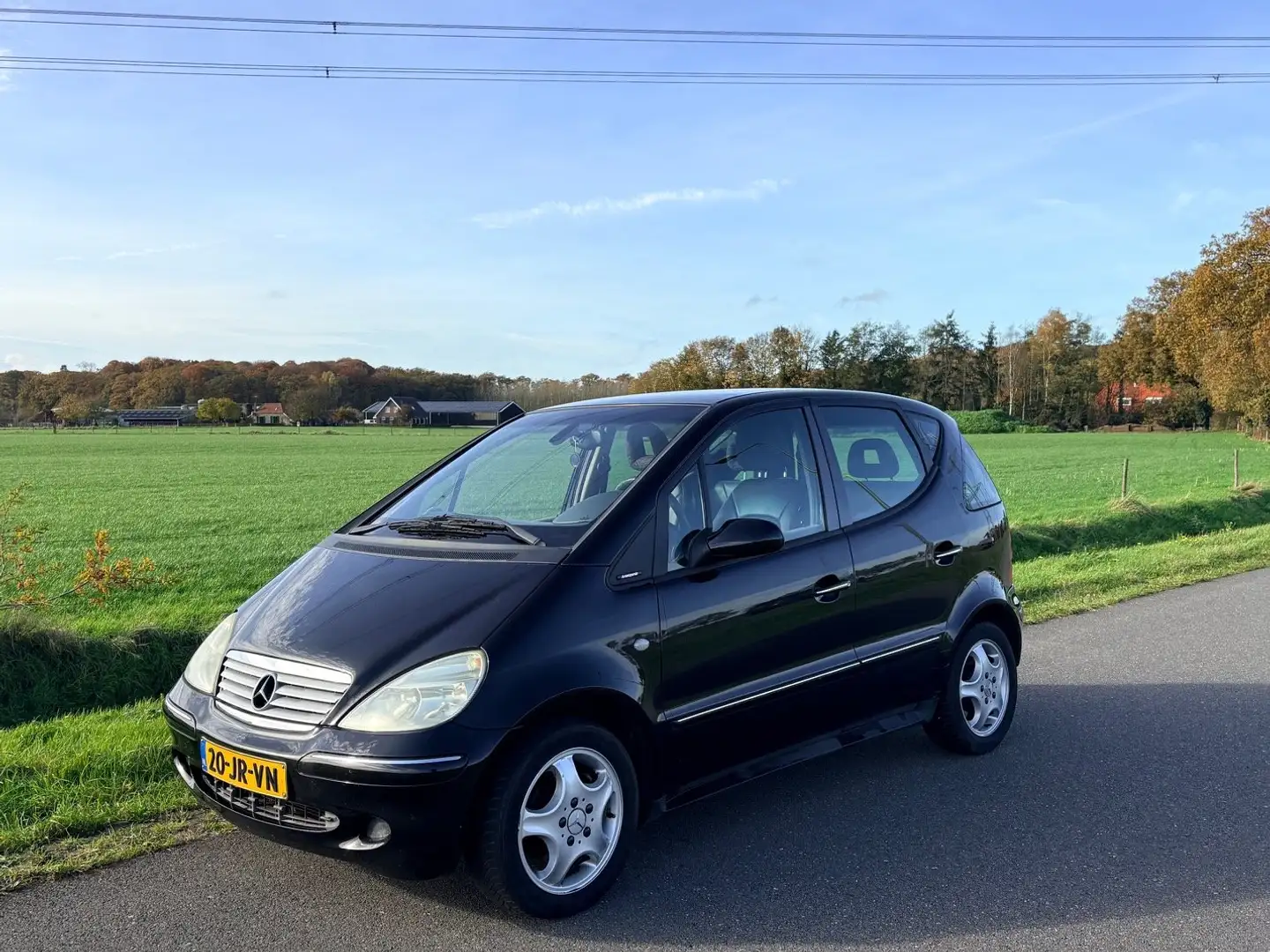 Mercedes-Benz A 140 140 Elegance automaat, Half leder, Airco, Cruise. Noir - 2