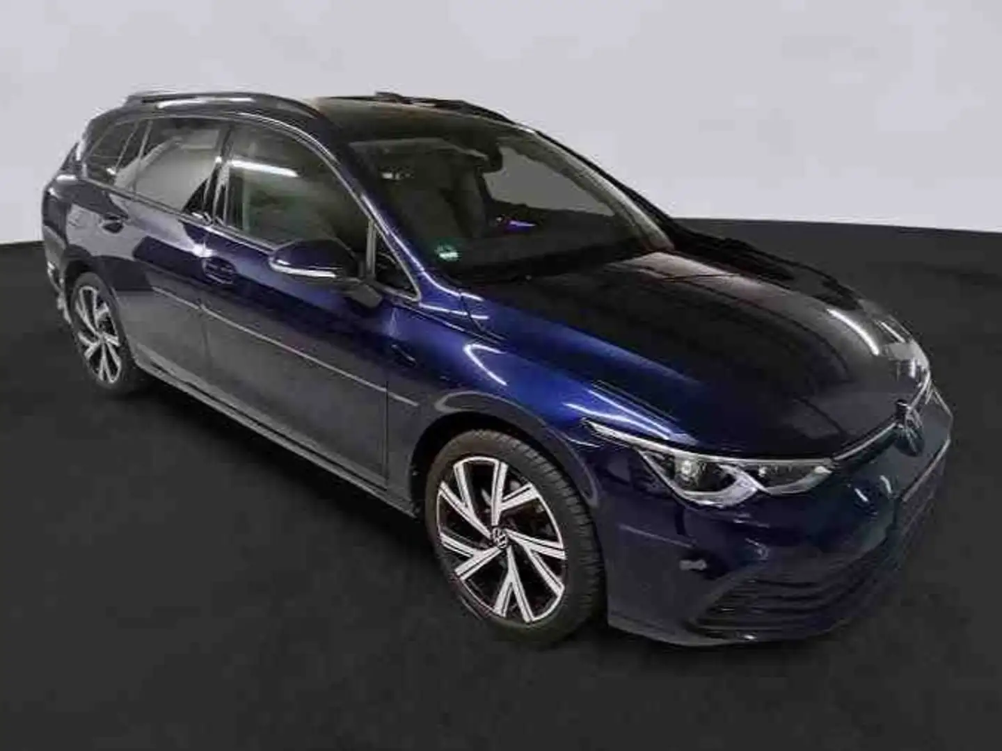 Volkswagen Golf Variant Golf VIII Variant 2.0 TDI DSG Pano*Navi*LM18*ACC Blauw - 2