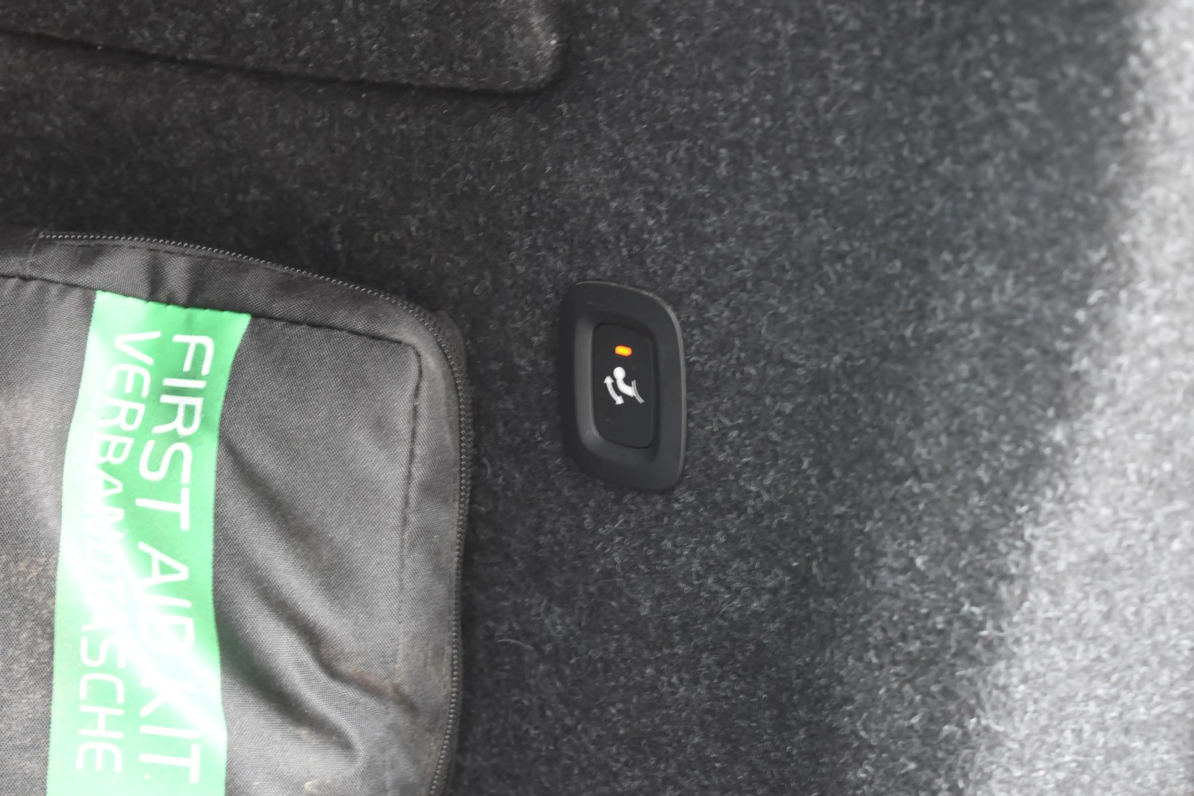 Volvo XC40 T5 Recharge Inscription Expression — photo 46