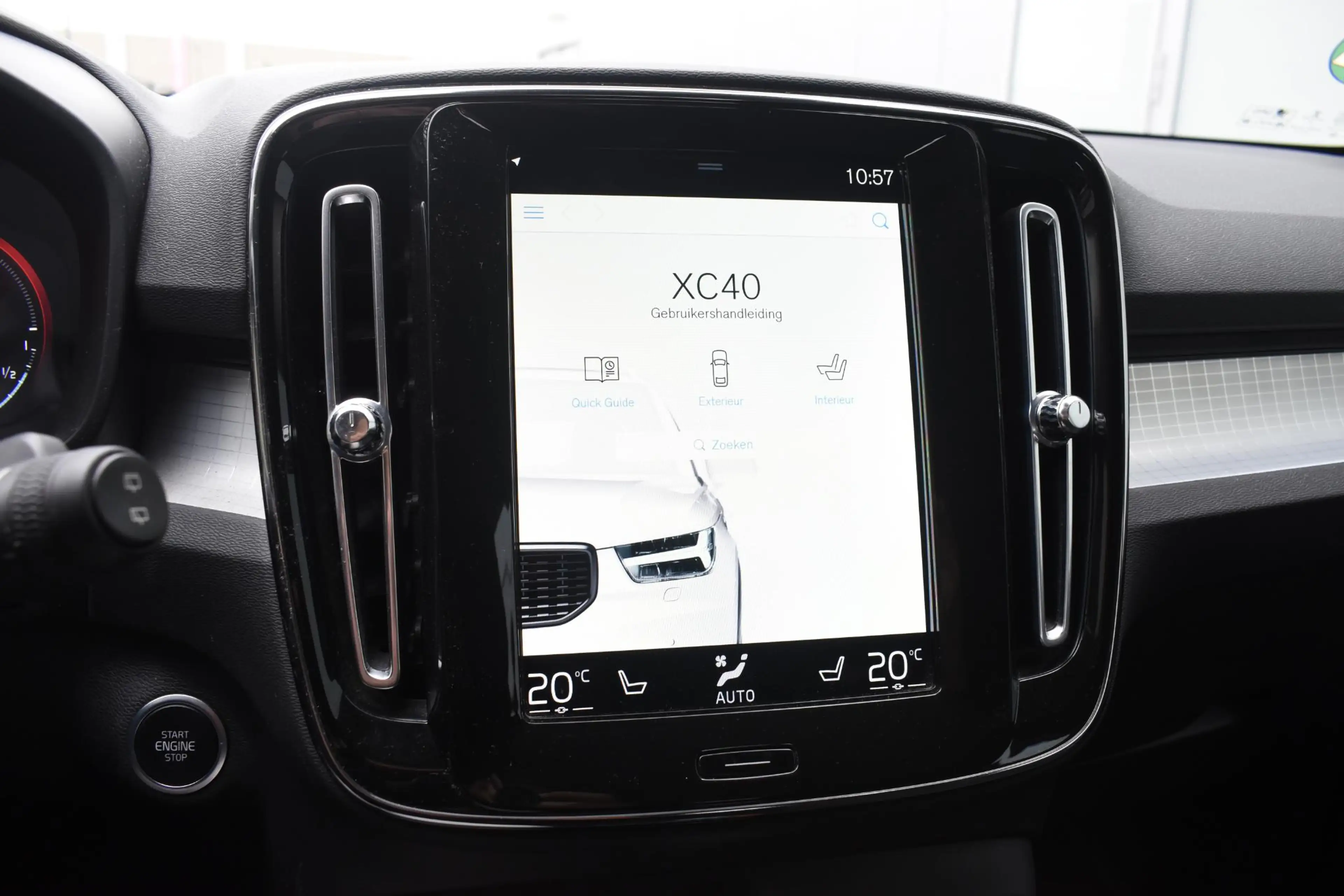 Volvo XC40 T5 Recharge Inscription Expression — photo 28